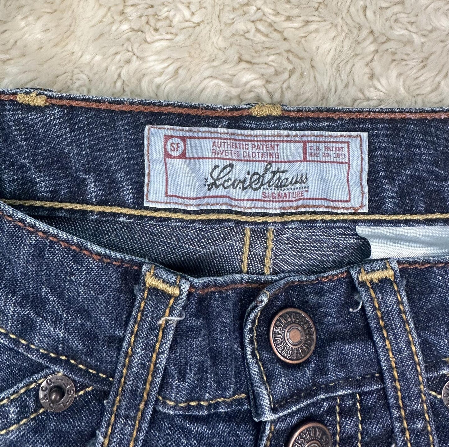 Levi's Strauss Signature Girl's denim jeans Size 7 medium wash relaxed flared