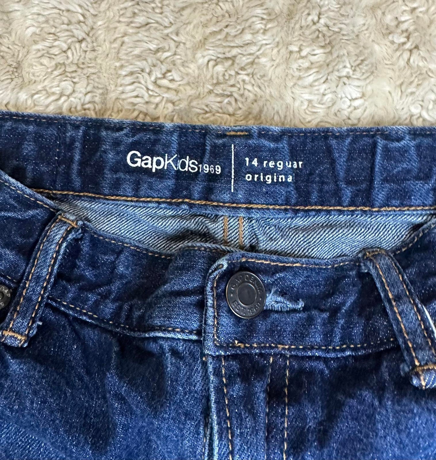 GAPKids 1969 classic slim straight medium-dark wash denim jeans Youth 14 Reg