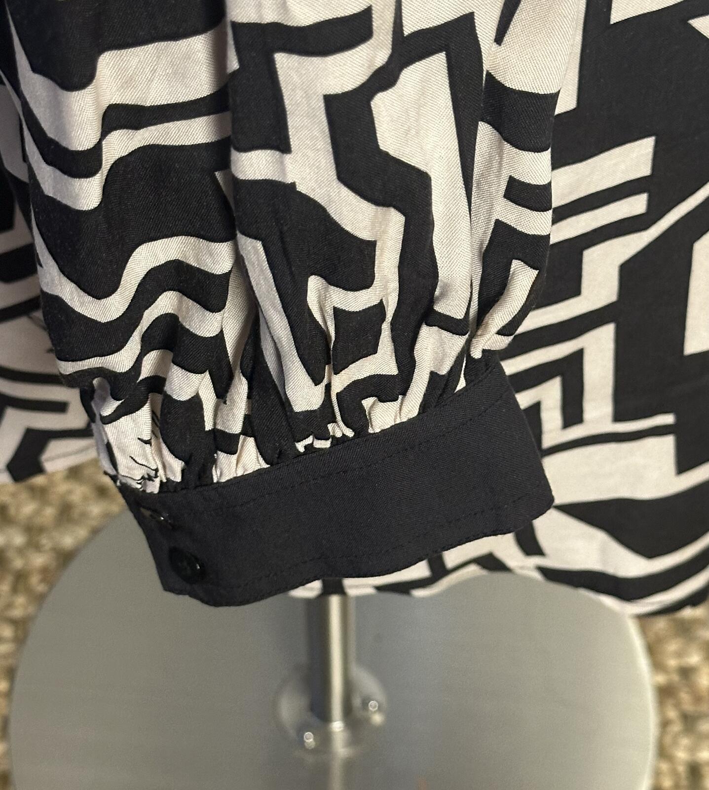Richard Allen x H&M black cream maze print long sleeve tunic dress Size 8 mod