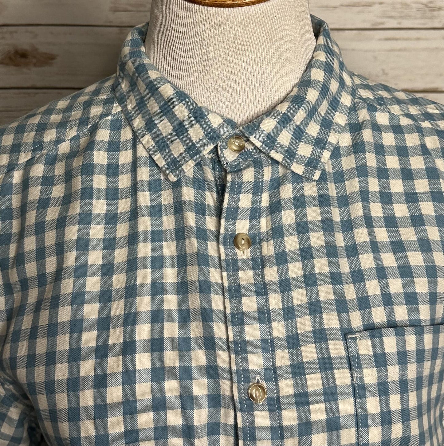 The North Face blue white gingham short sleeve button-up shirt Medium gorpcore