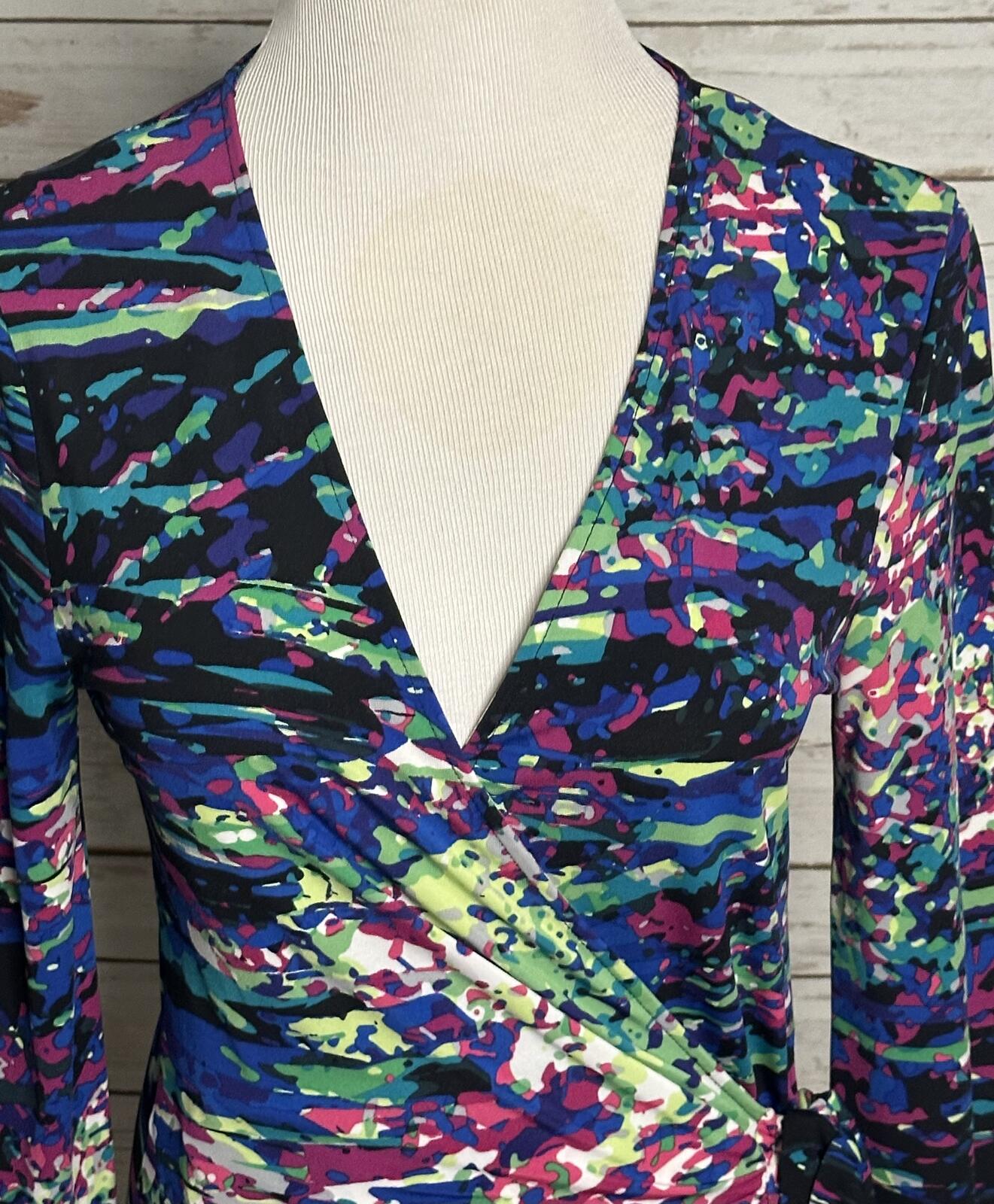 BCBGMaxAzria multicolored V-neck long sleeve wrap dress Medium dopemine artsy