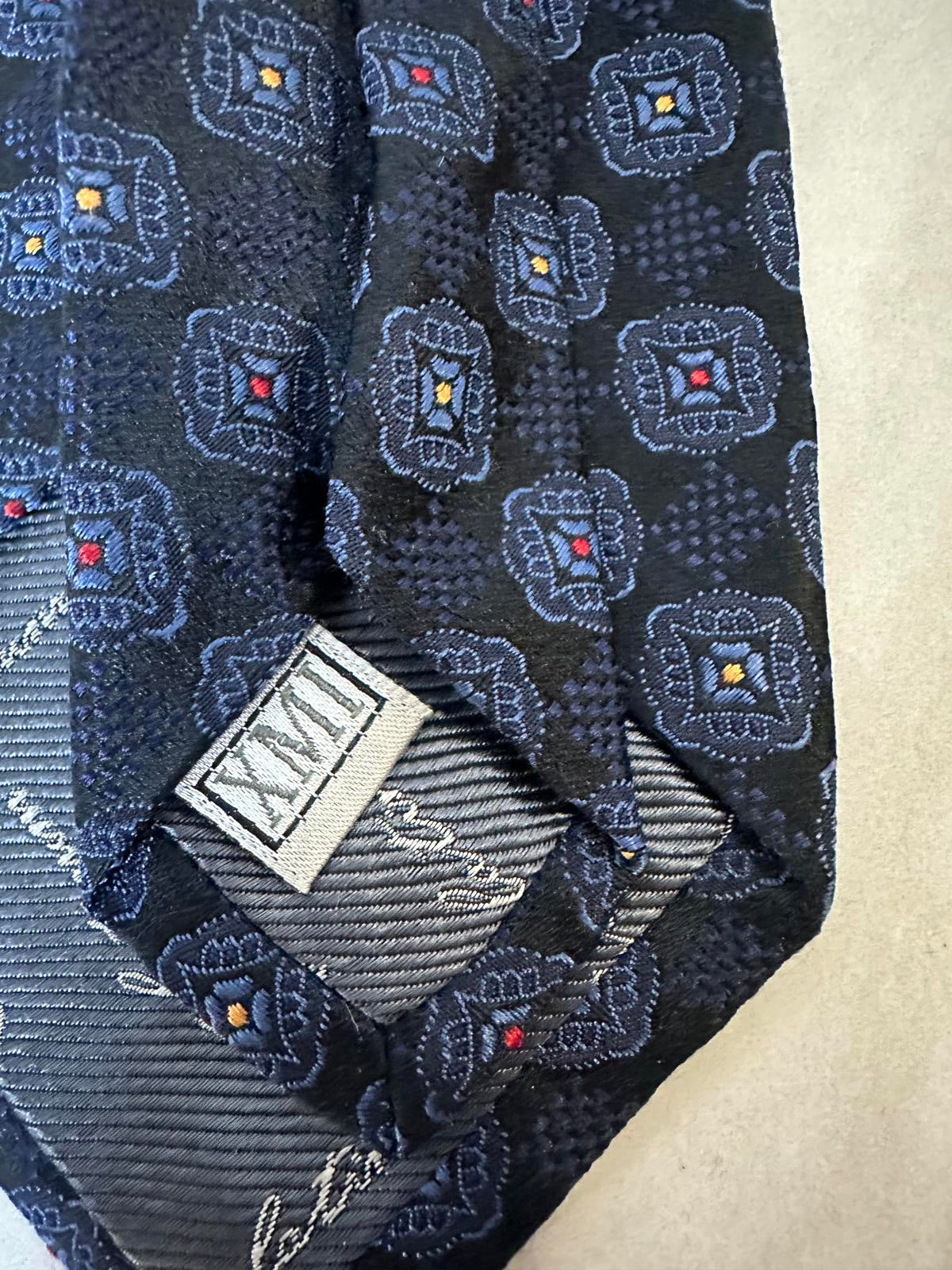 Vintage XMI Platinum classic navy blue geometric medallion silk neck tie