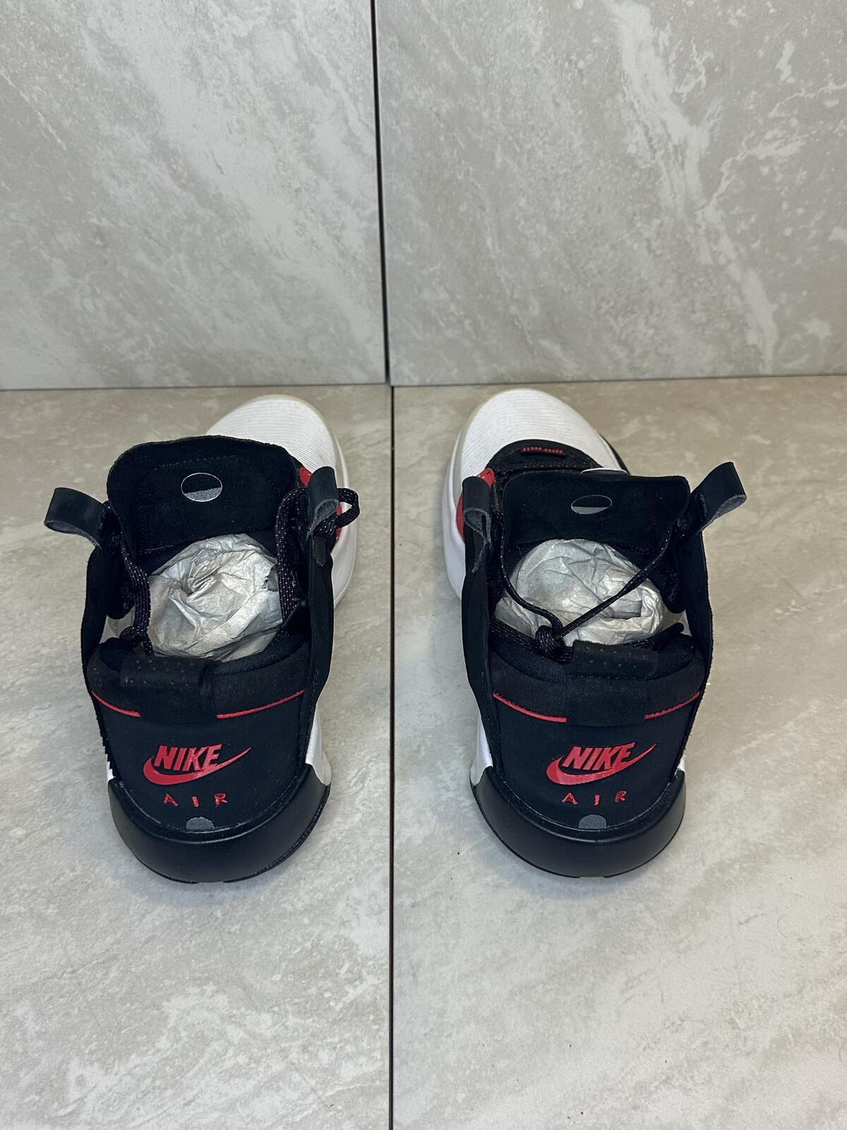 Nike Air Jordan Chicago black/white/red basketball sneakers Youth Size 6.5