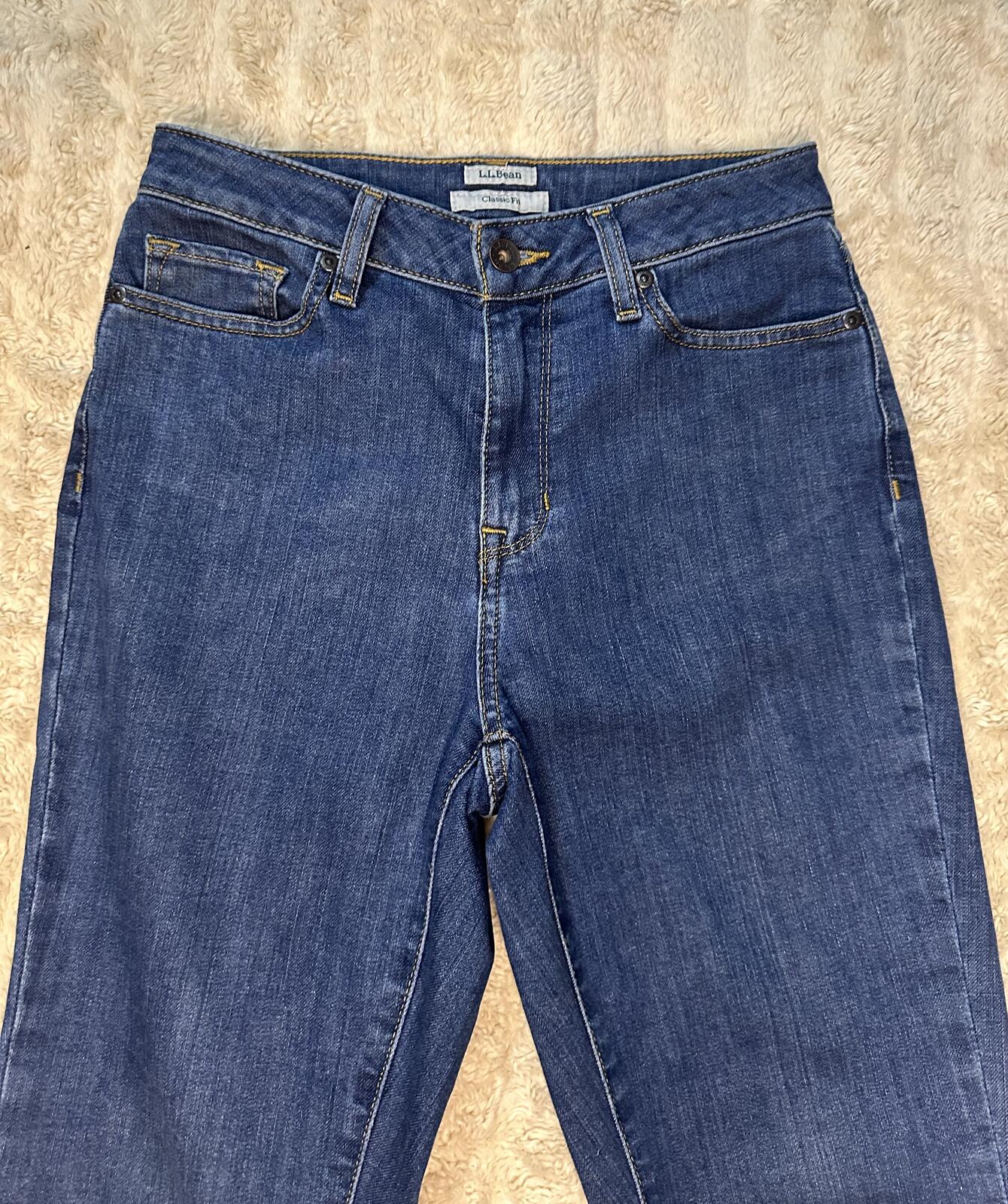 L.L. Bean Classic Fit medium-dark wash mid rise straight leg jeans 4 Med/Tall