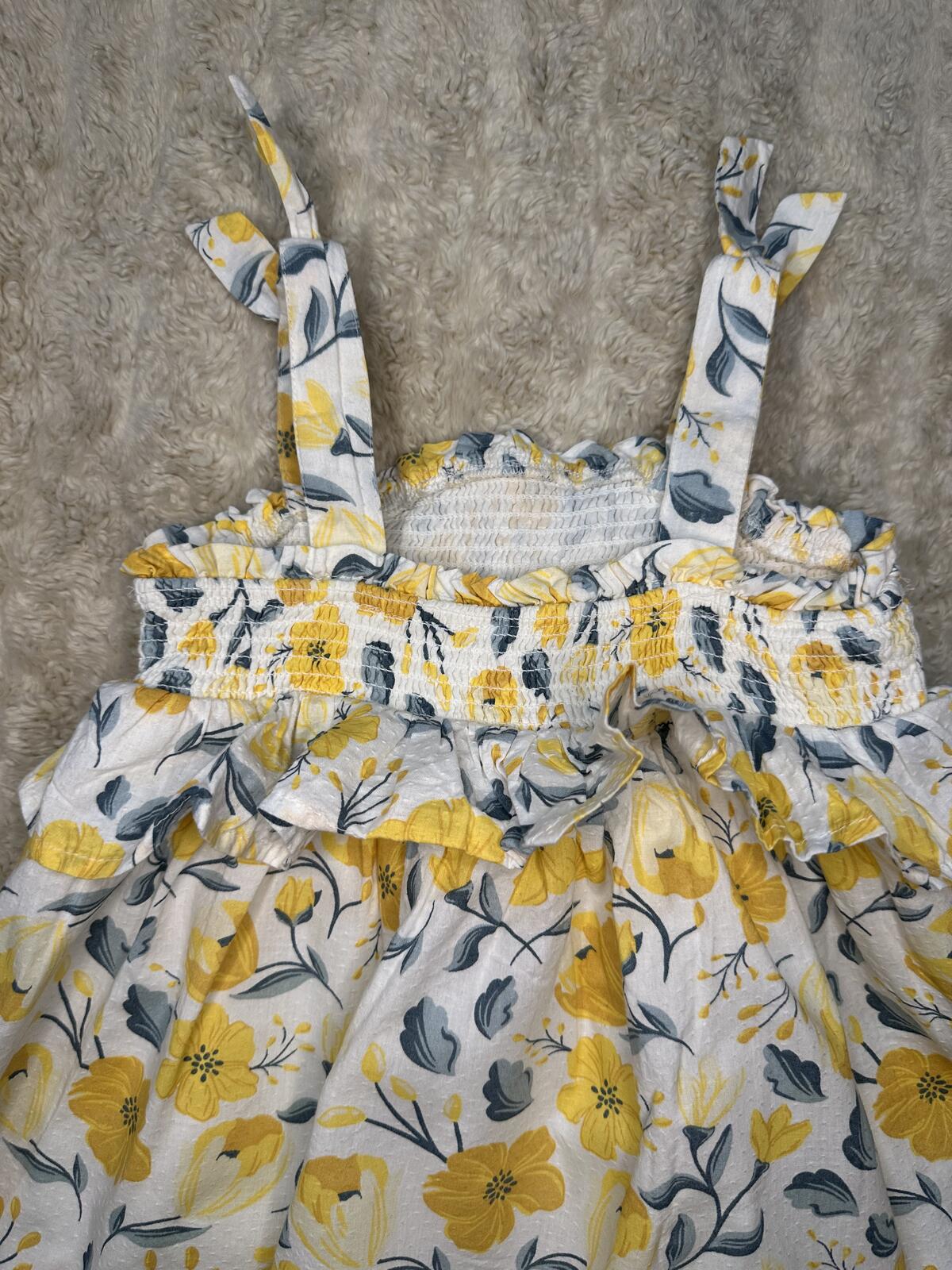Cupcakes and Cashmere yellow/white floral tie straps smocked cotton sundress 18M