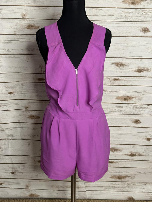 Express ruffled zipper V-neck sleeveless romper Size 6 fuchsia Barbiecore resort