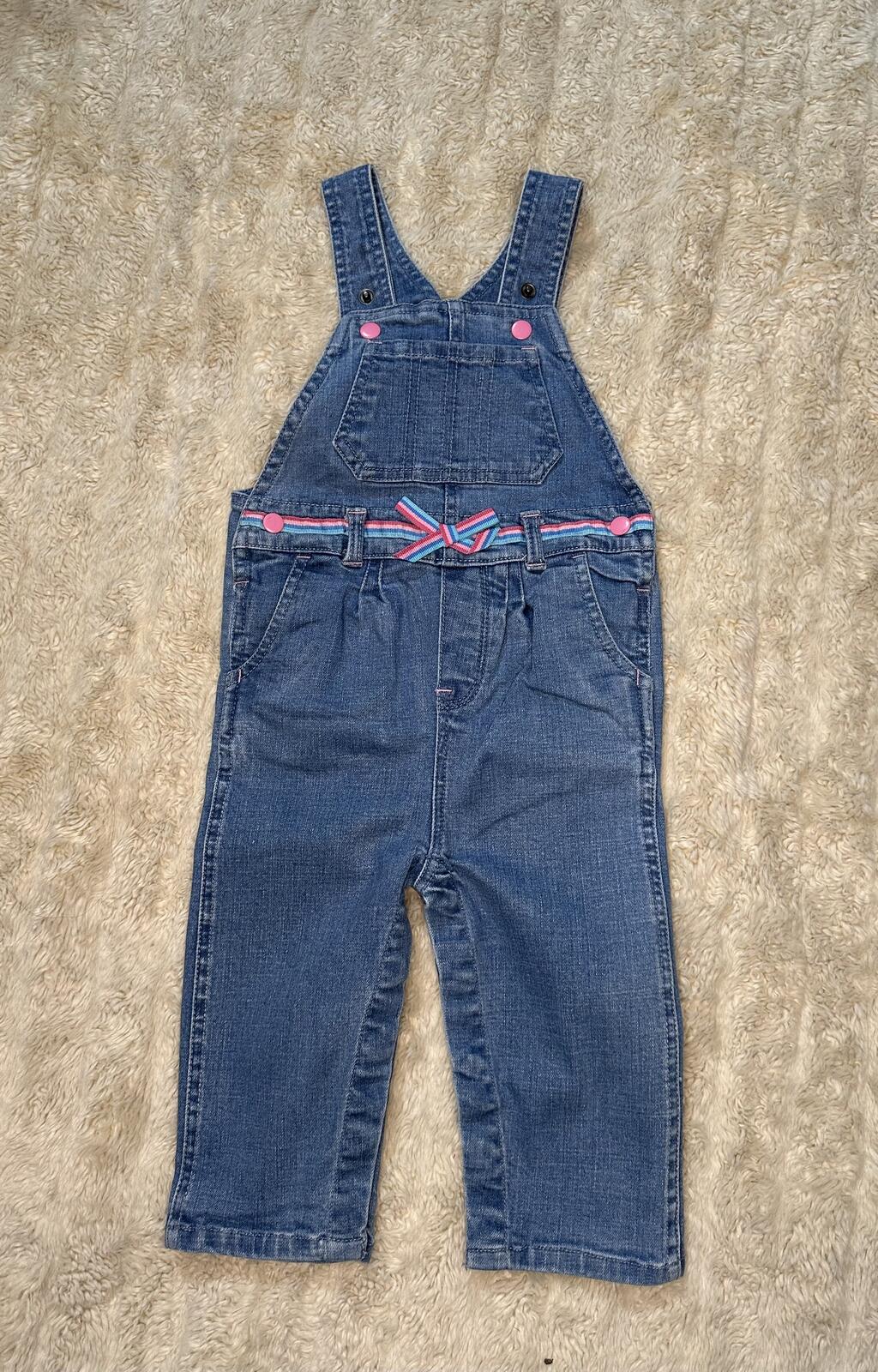 Hatley Baby Girls' denim bib overalls Size 12-18M medium wash rainbow belt trim