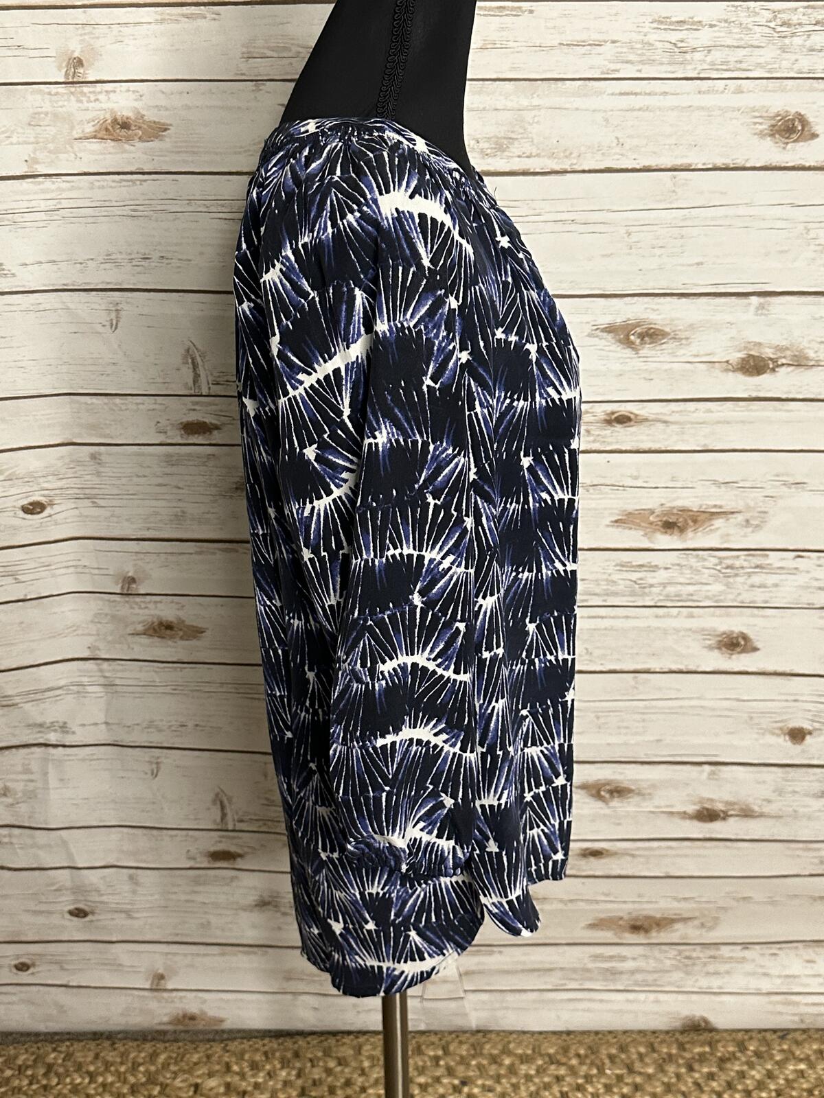 Cynthia Rowley 100% silk peasant blouse Size XS navy white tie-dye 3/4 sleeves