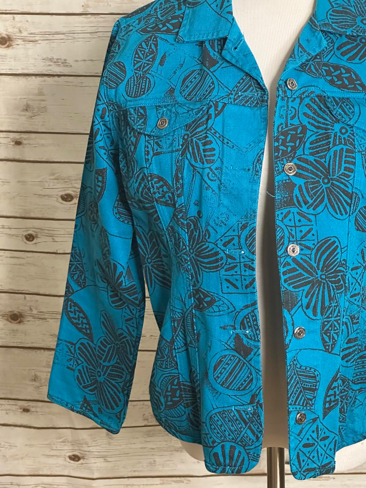 Chico's teal/black artsy tribal floral cotton denim jacket Size 1/Med/8