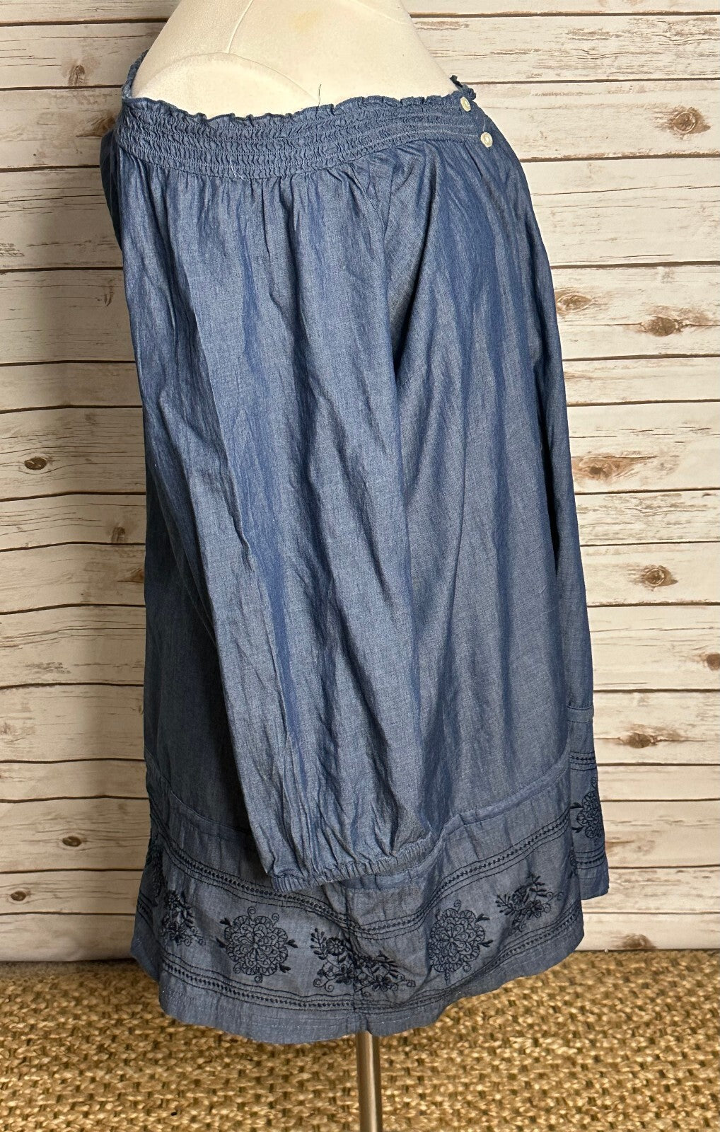 Old Navy chambray off-shoulder floral embroidered button-front tunic dress 20