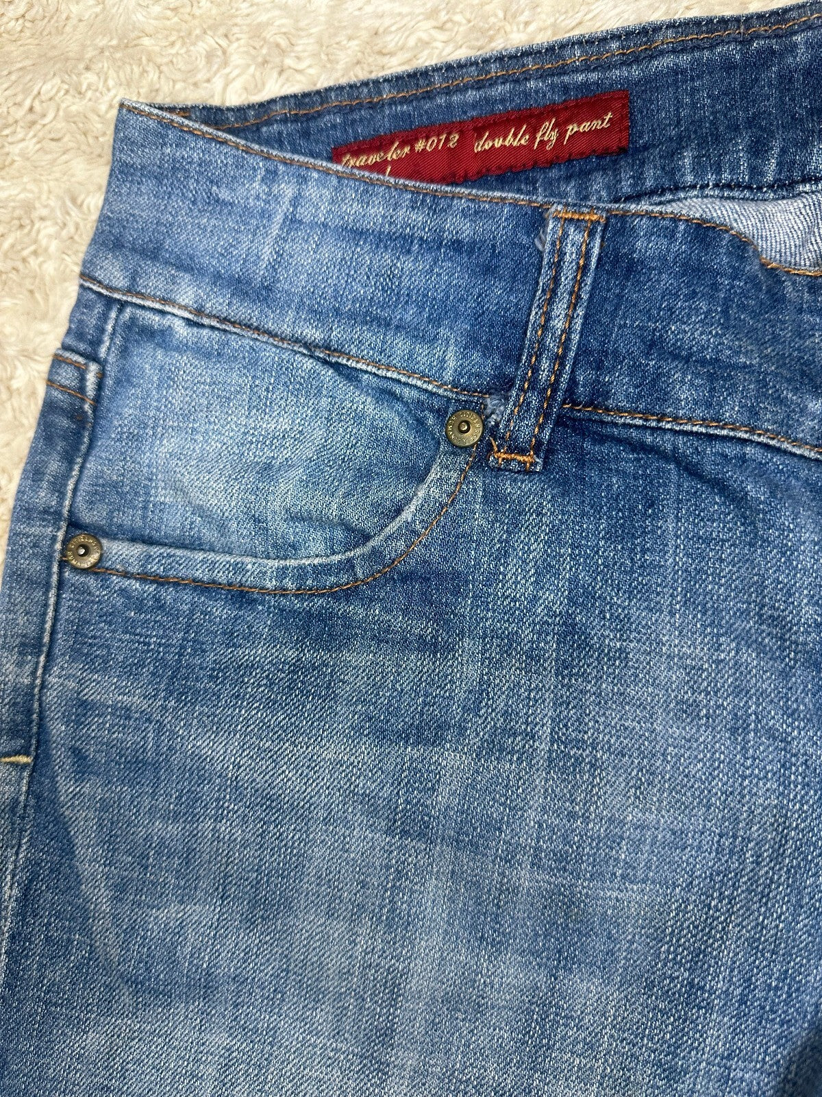 Citizens of Humanity Ingrid 'Traveler #072' medium wash bootcut denim jeans Y2K