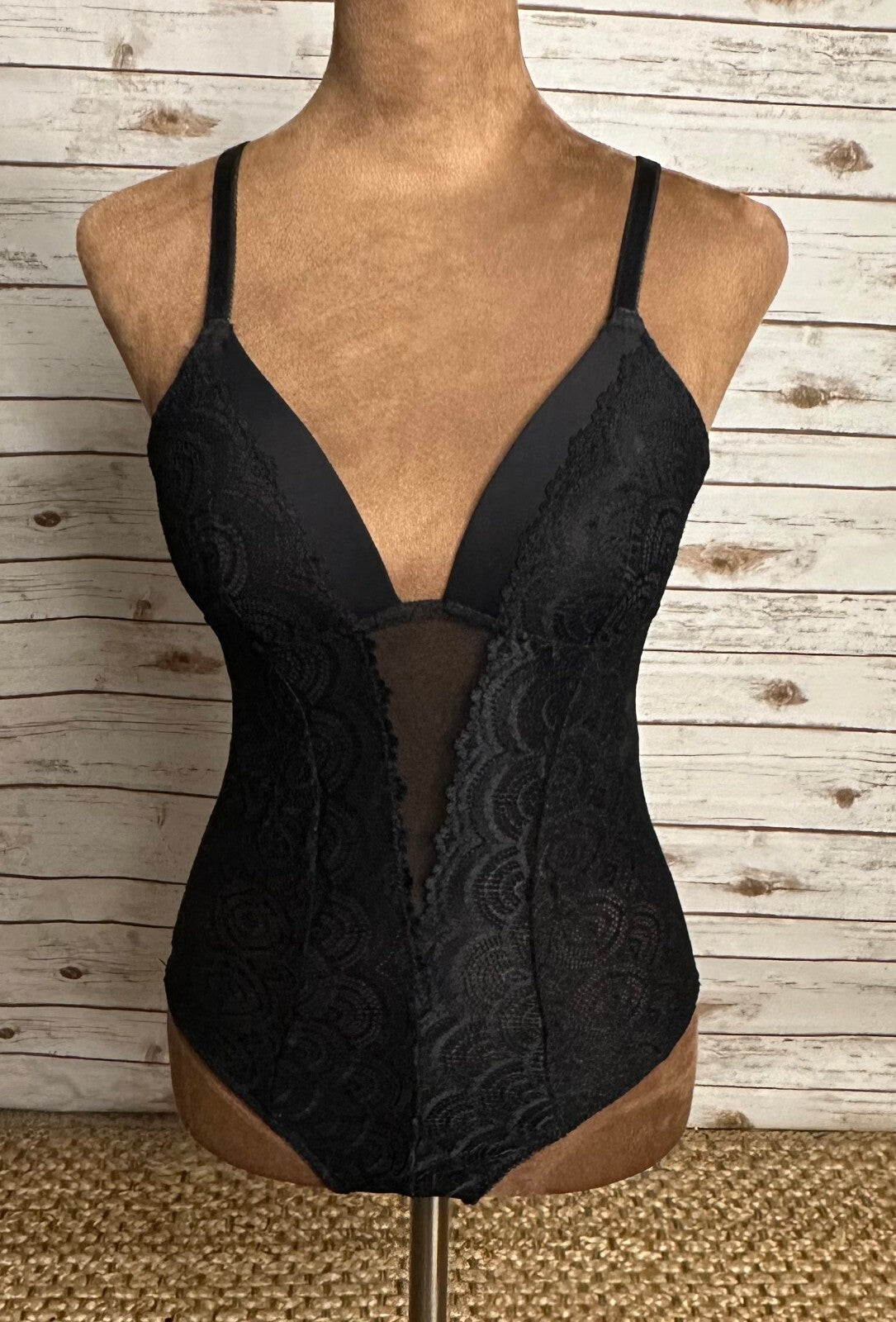 Black lace and sheer mesh plunging V-neck teddy/bodysuit Small coquette lingerie
