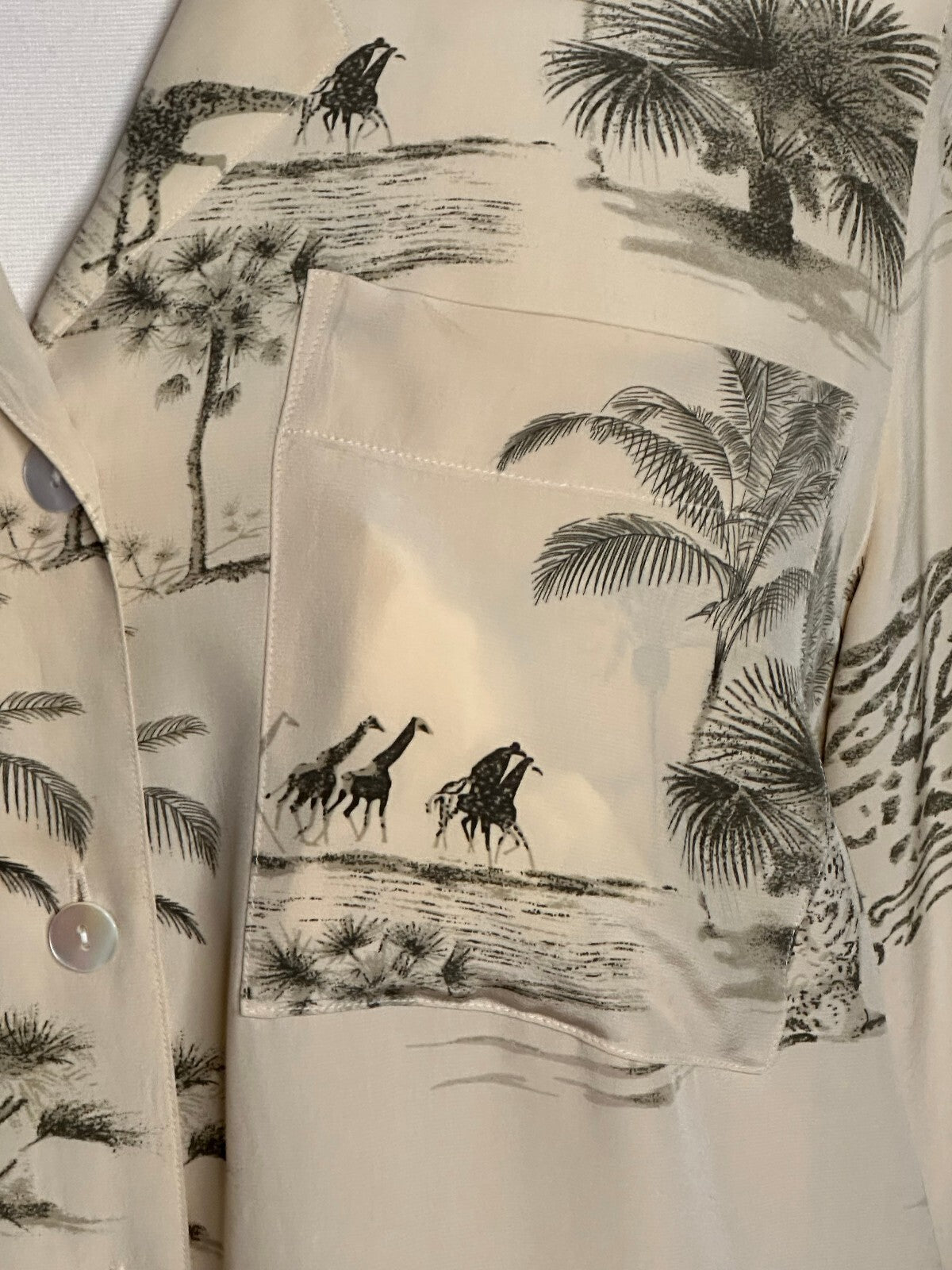Vintage Silk Collection Harve Benard cream grey silk button front blouse Size 16