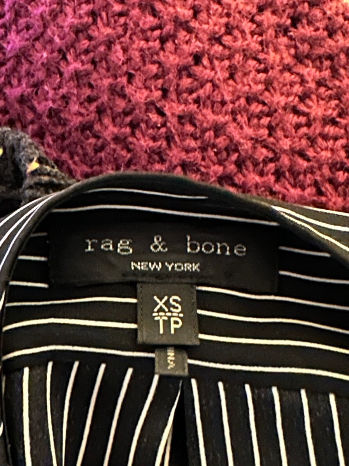 rag & bone black white pinstriped wrap V-neck sleeveless 100% silk blouse XS
