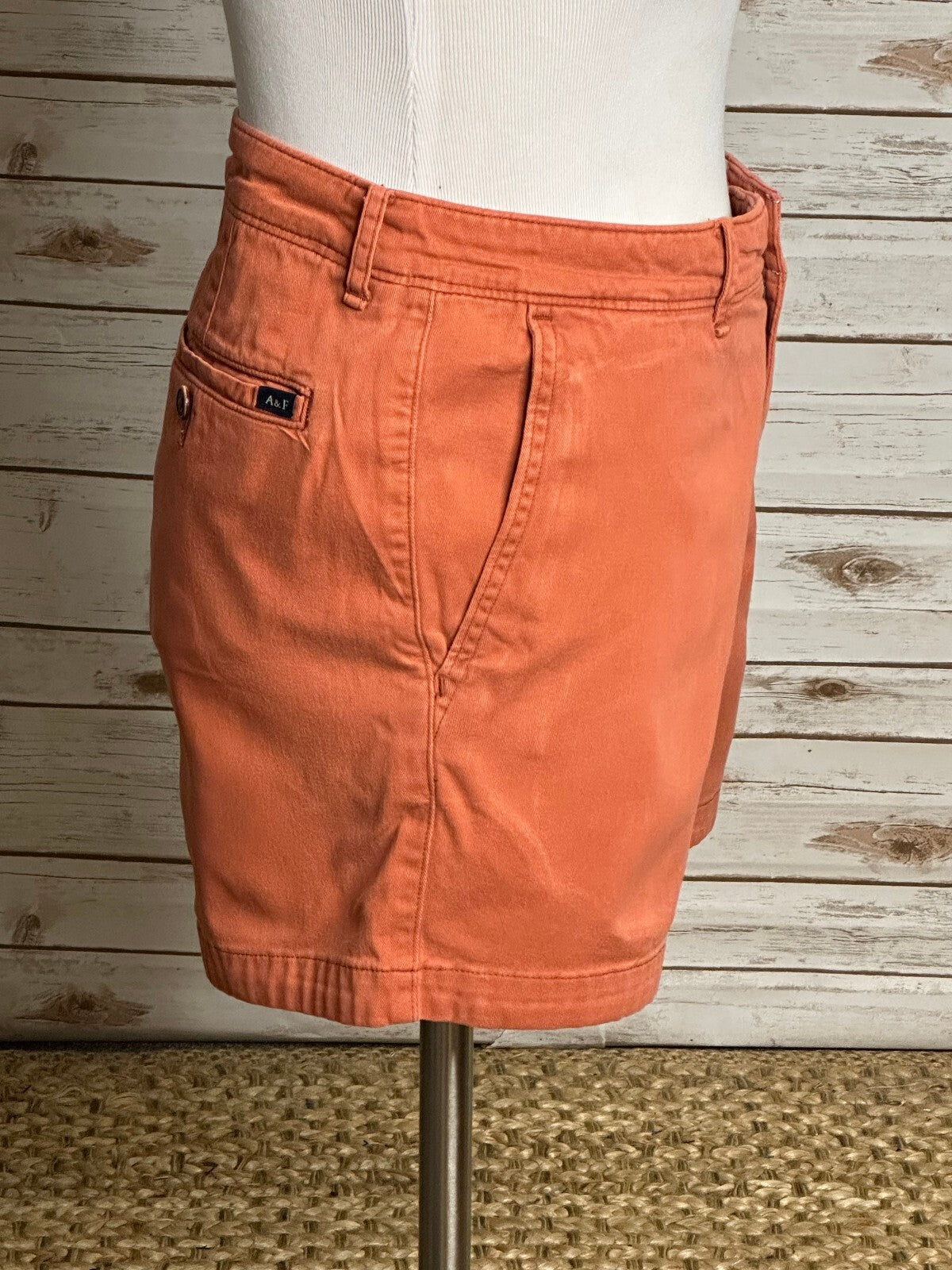 Abercrombie & Fitch coral orange 100% cotton chino shorts Size 32 coastal preppy