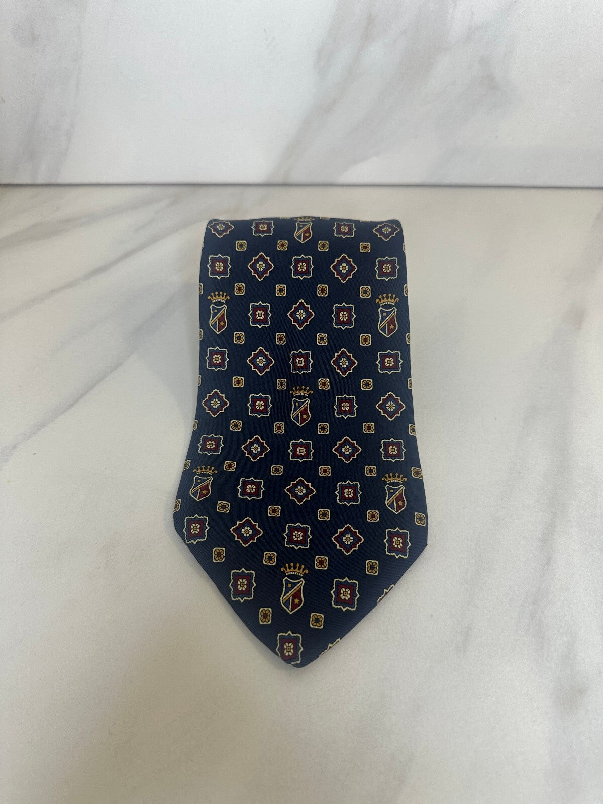 Tommy Hilfiger navy burgundy gold crest geometric 100% silk tie old money