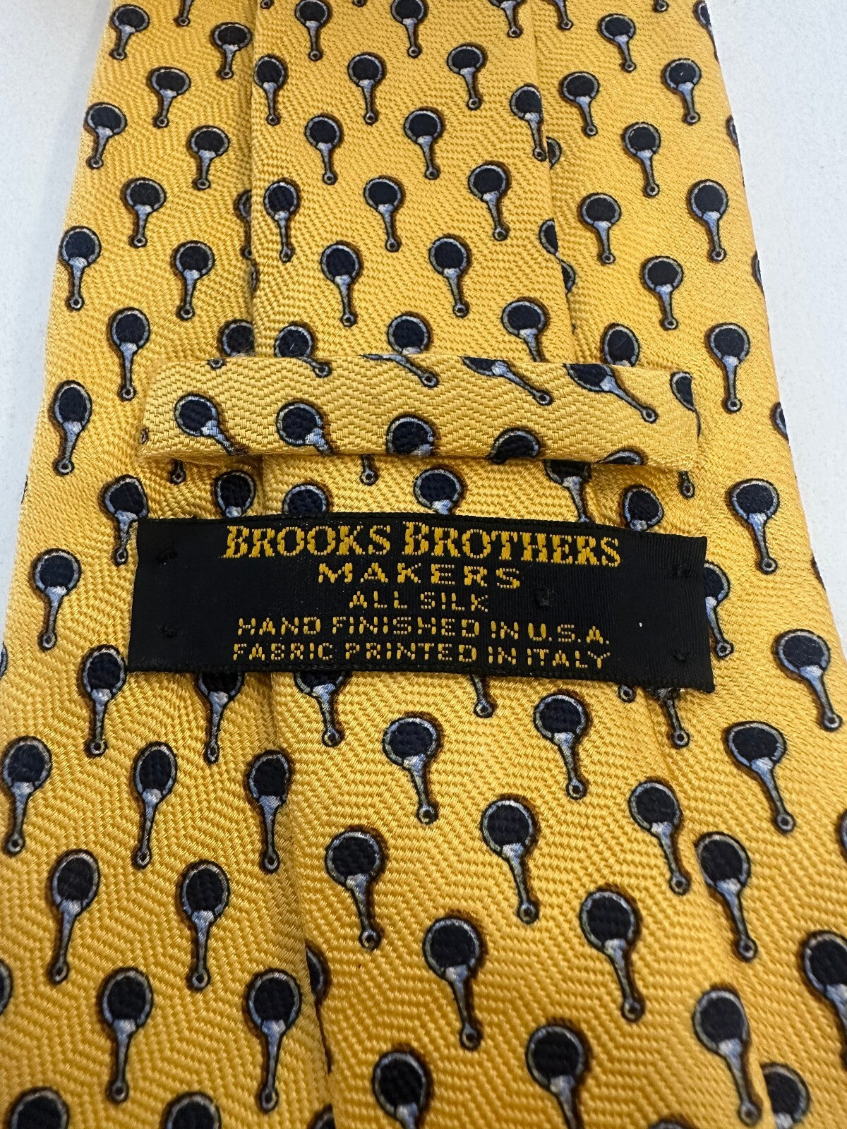 Brooks Brothers Makers yellow geometric 100% Italian silk tie preppy old money
