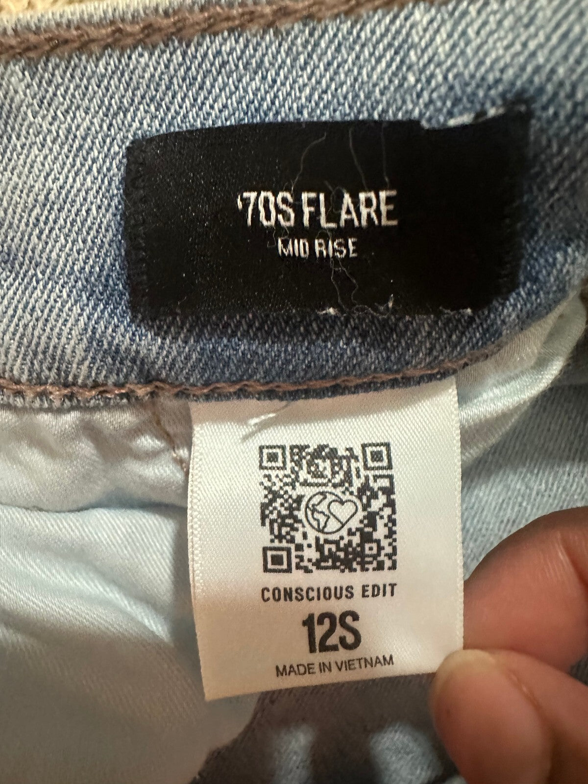 Express 70s Flare Mid Rise light wash stretch denim jeans 12S coastal cowgirl