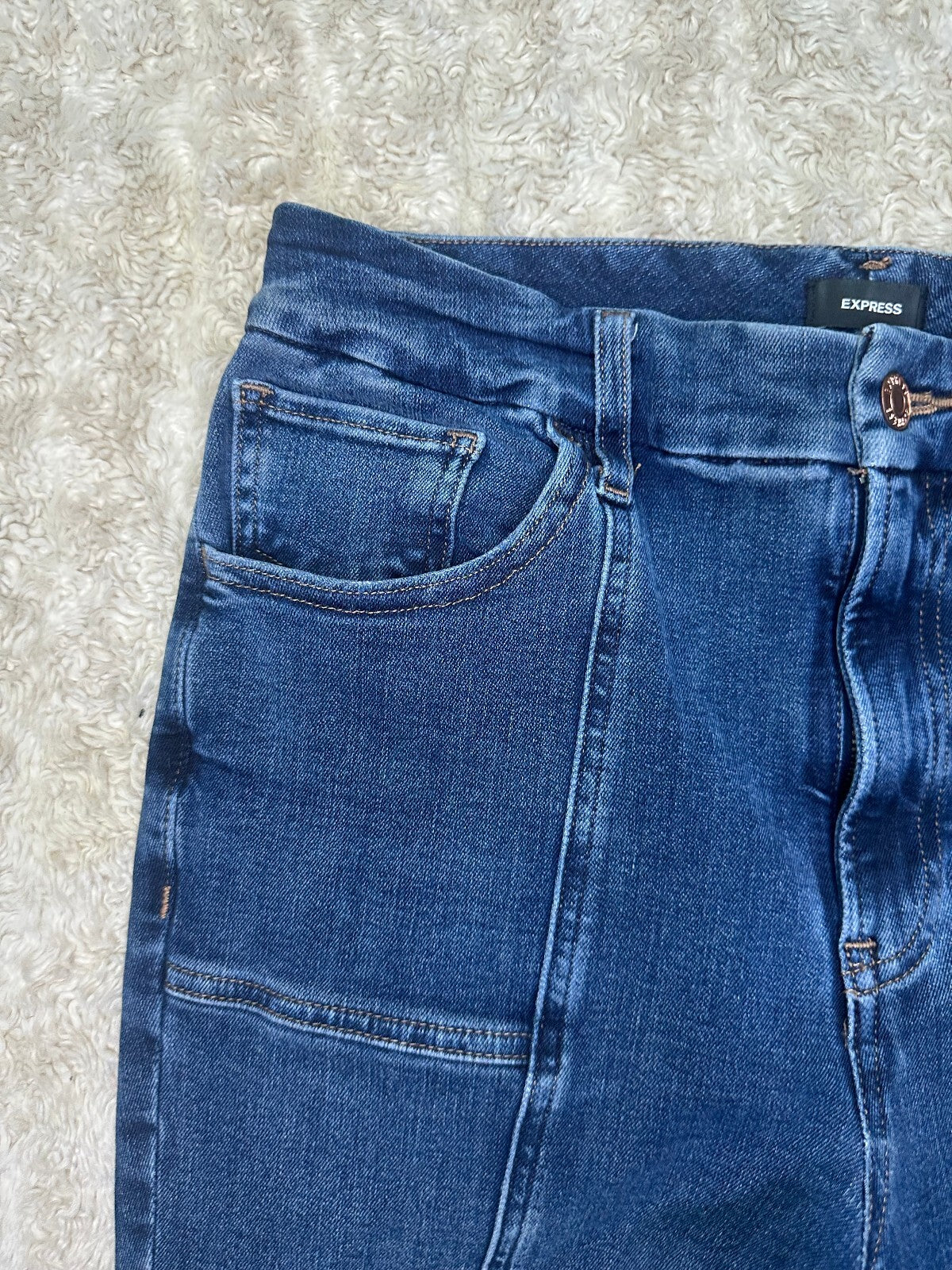 Express Skinny Ultra Hyper Stretch medium wash Size Med Short 6/8/10 utility