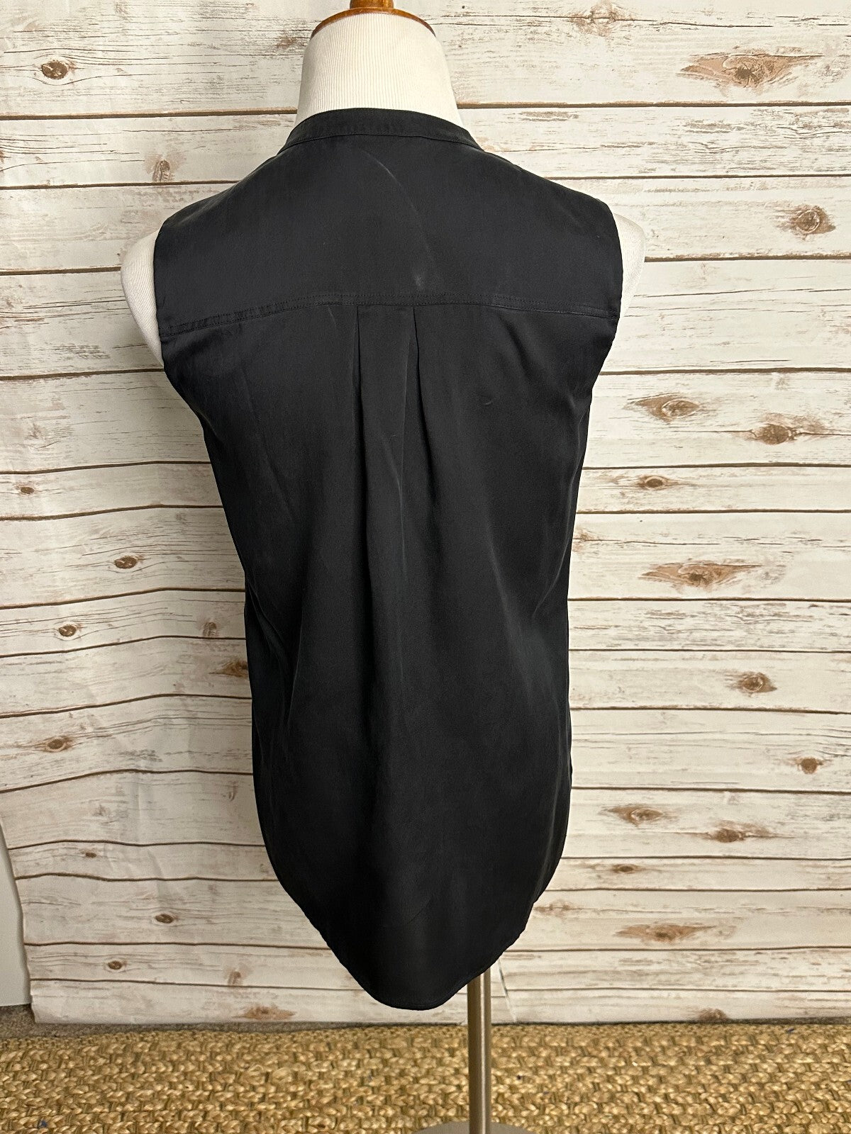Vince black 100% silk sleeveless split neck blouse Small minimalist quiet luxury