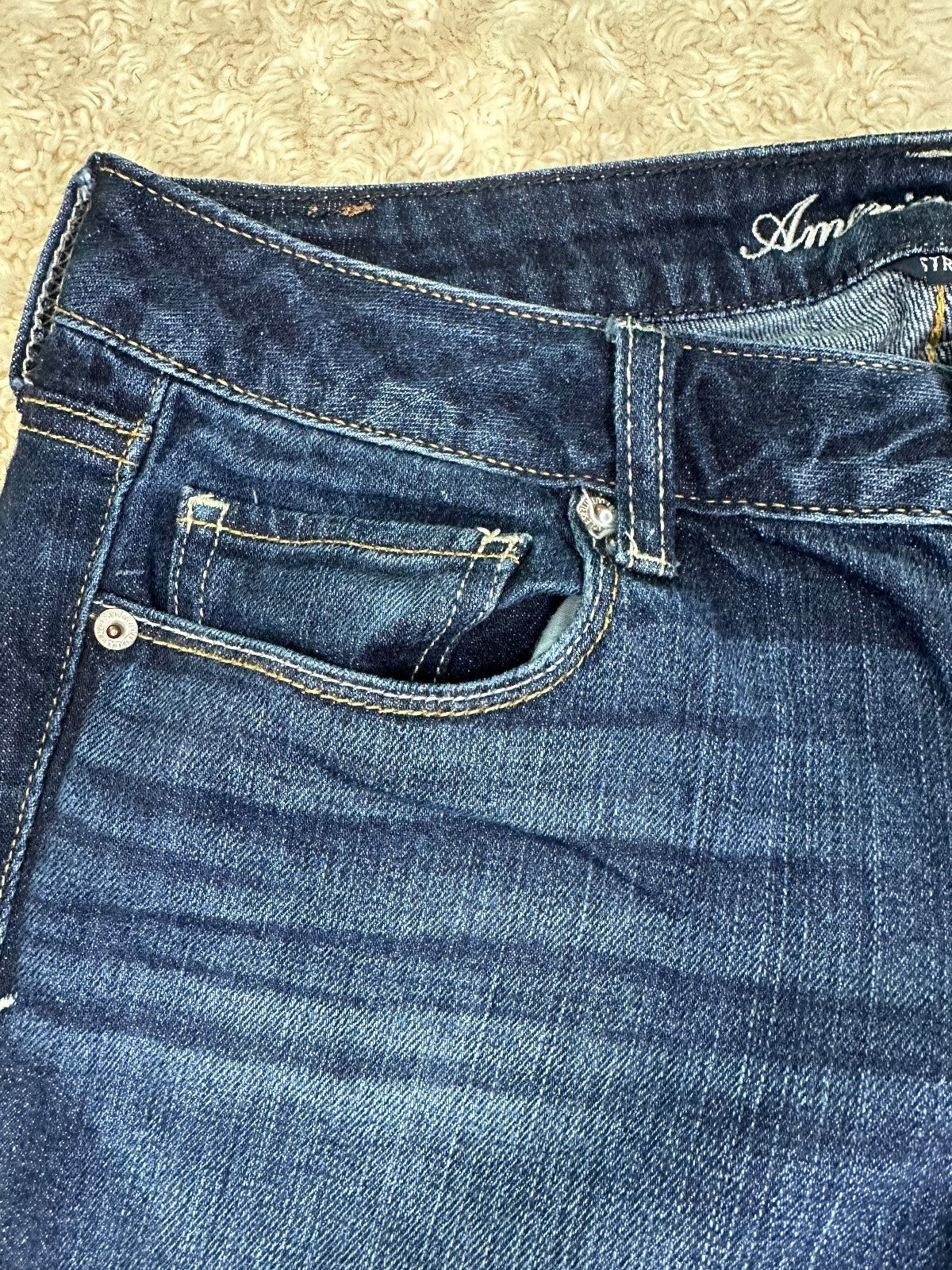 American Eagle Skinny dark wash stretch denim jeans Size 8 Short normcore casual