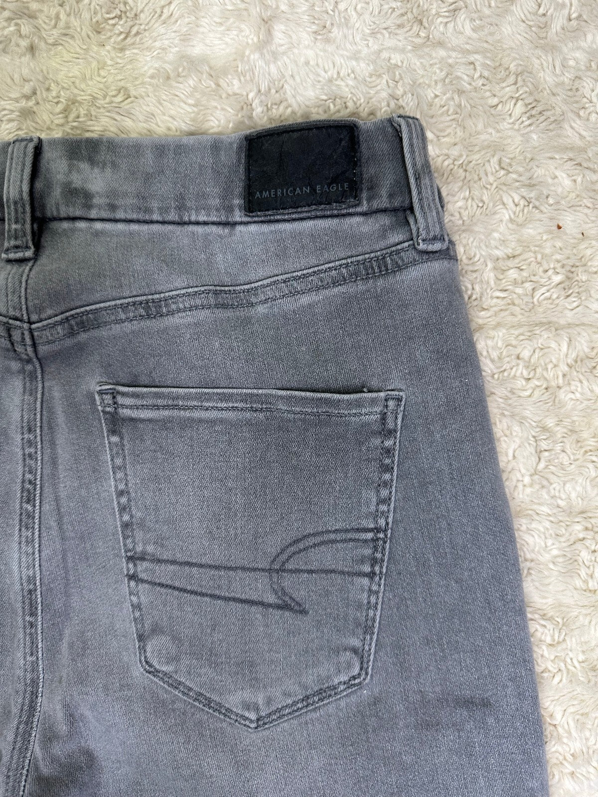 American Eagle grey Curvy Hi-Rise Next Level Stretch jeggings Size 8 X-Long