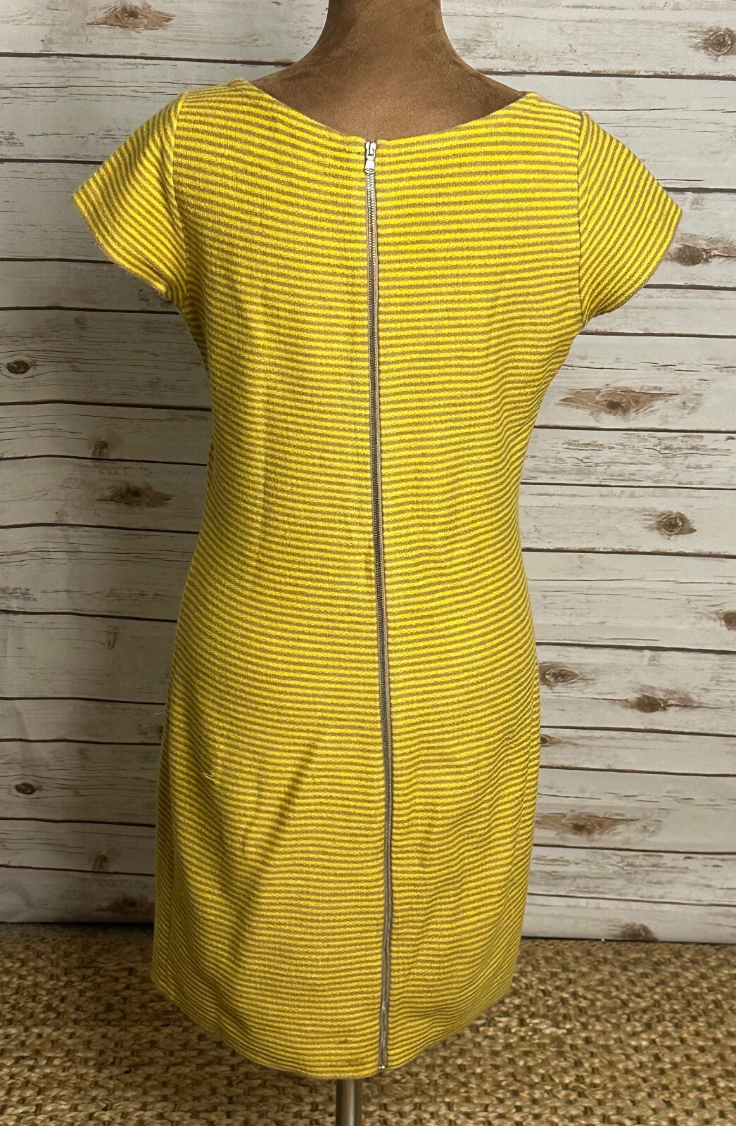 Carven yellow beige striped short sleeve knit sheath dress Size Small twee