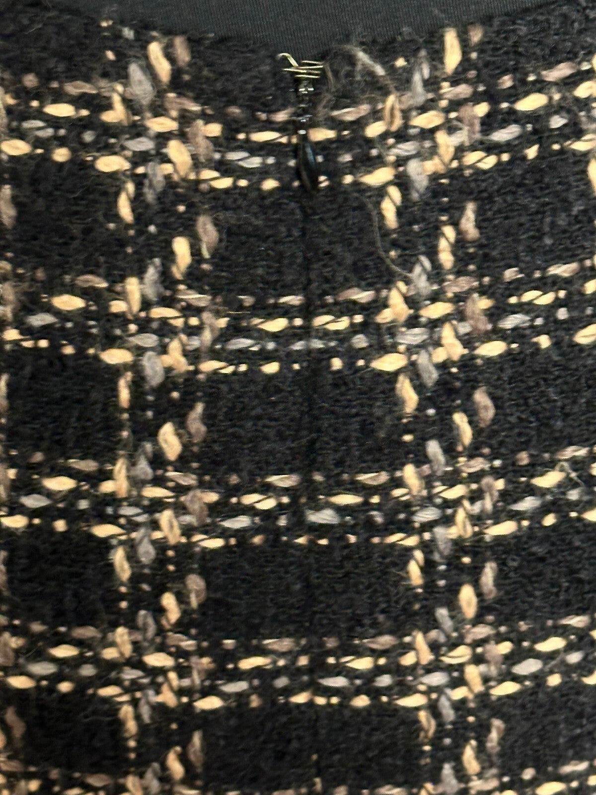 ECI New York black grey cream plaid tweed wool-blend pencil skirt Size 4