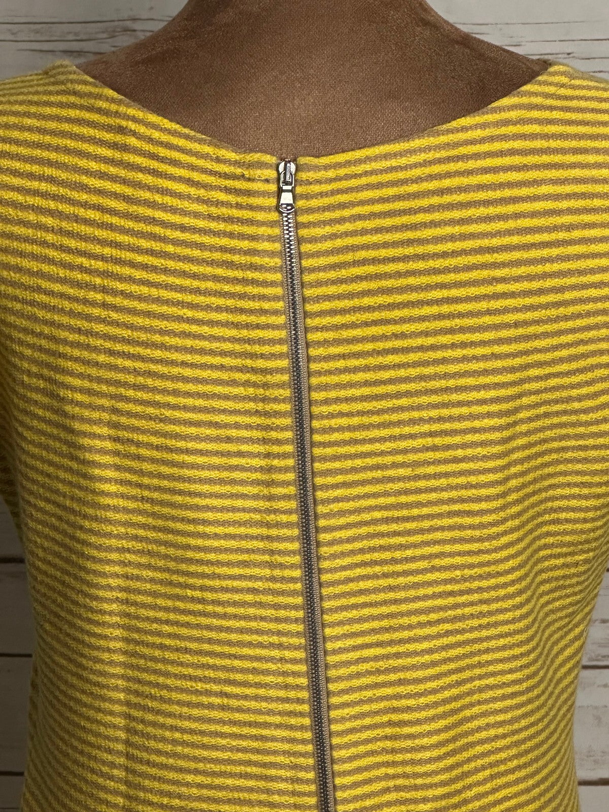 Carven yellow beige striped short sleeve knit sheath dress Size Small twee