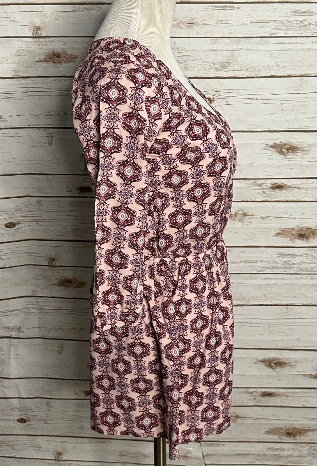 Hollister pink burgundy surplice wrap-style 3/4 length sleeve romper Medium