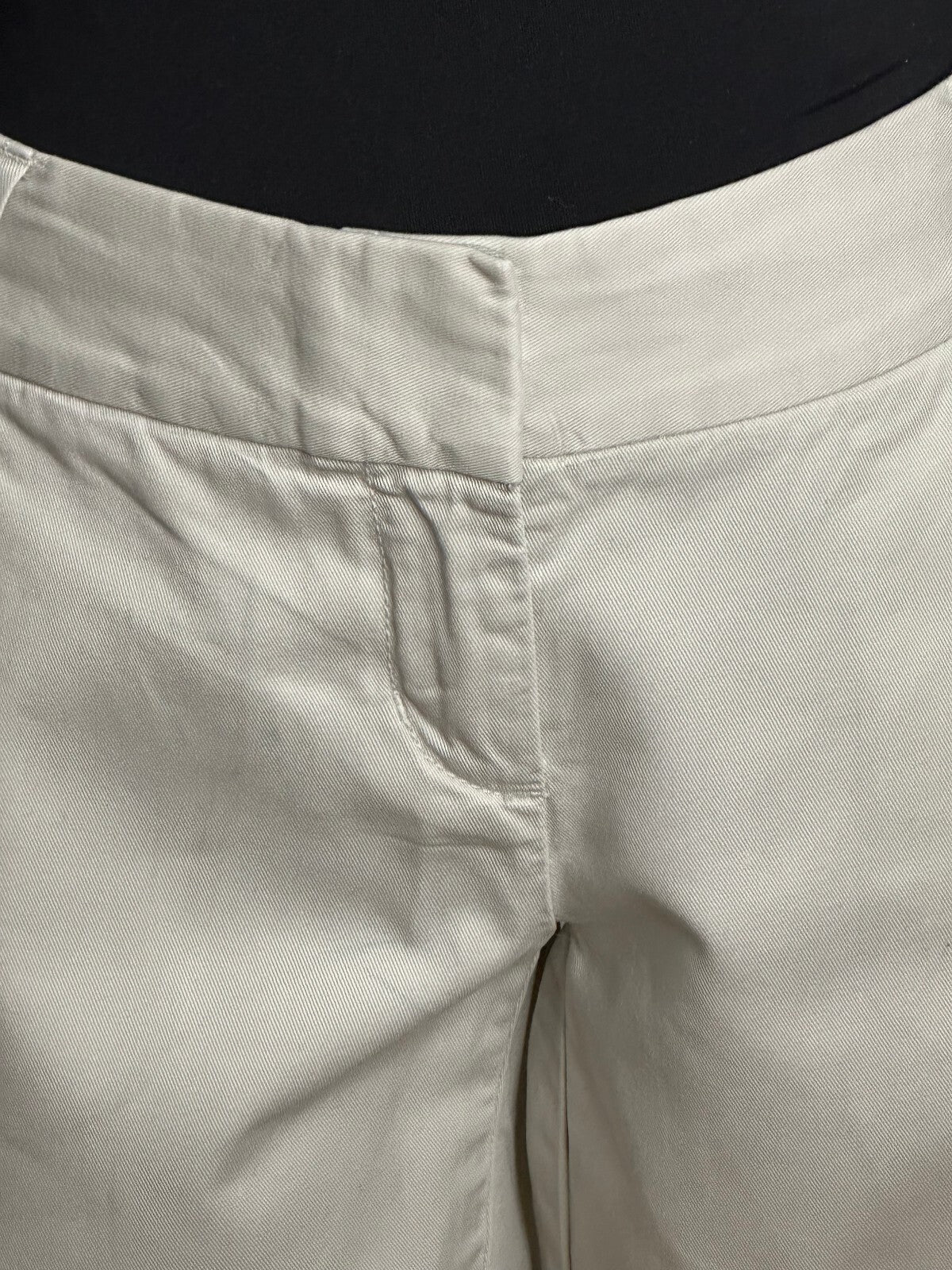 J.Crew ivory City Fit Classic Twill 100% cotton chino shorts Size 0 preppy