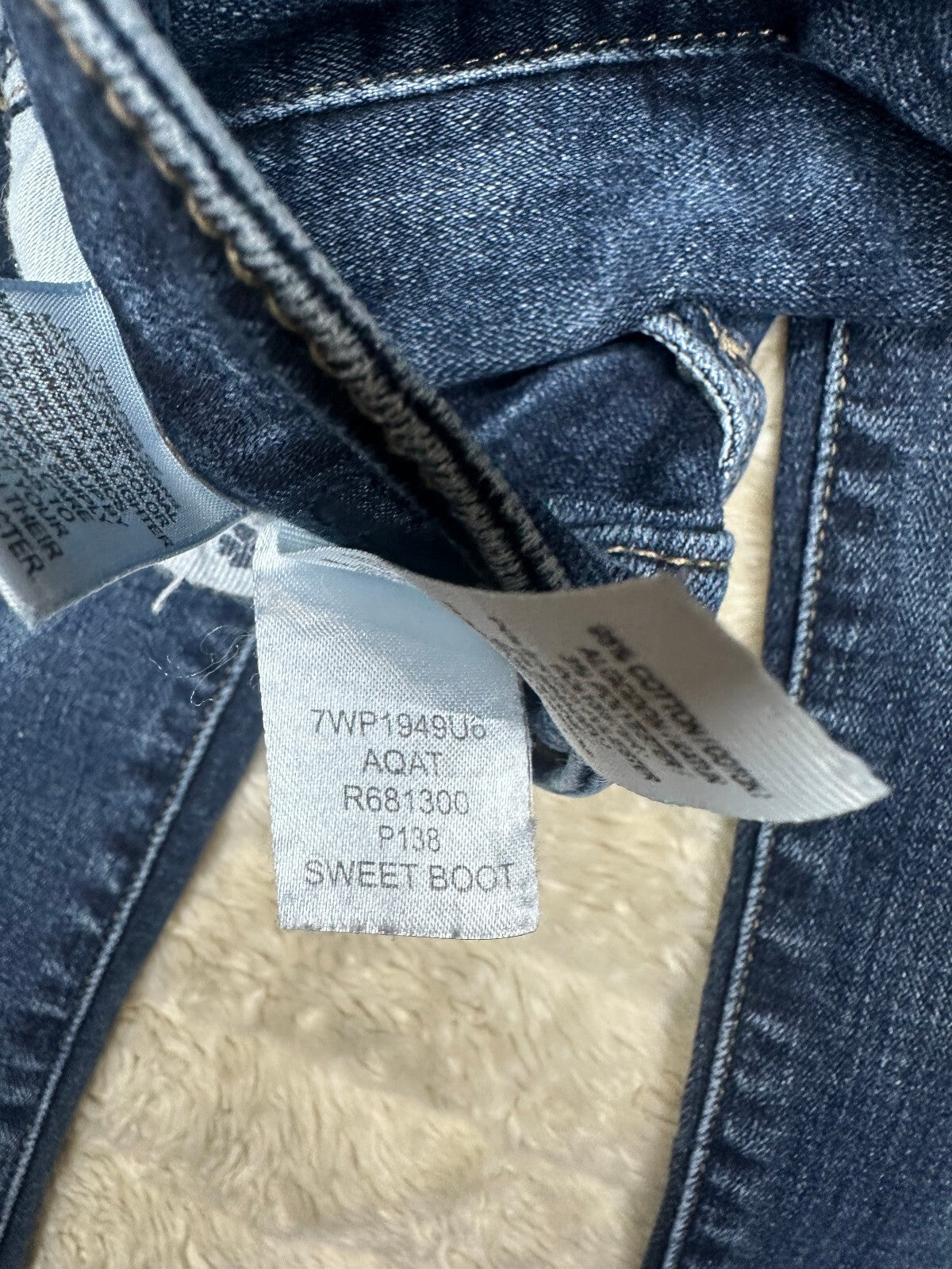 Lucky Brand Sweet Boot dark wash mid-rise bootcut stretch denim jeans Size 2/26
