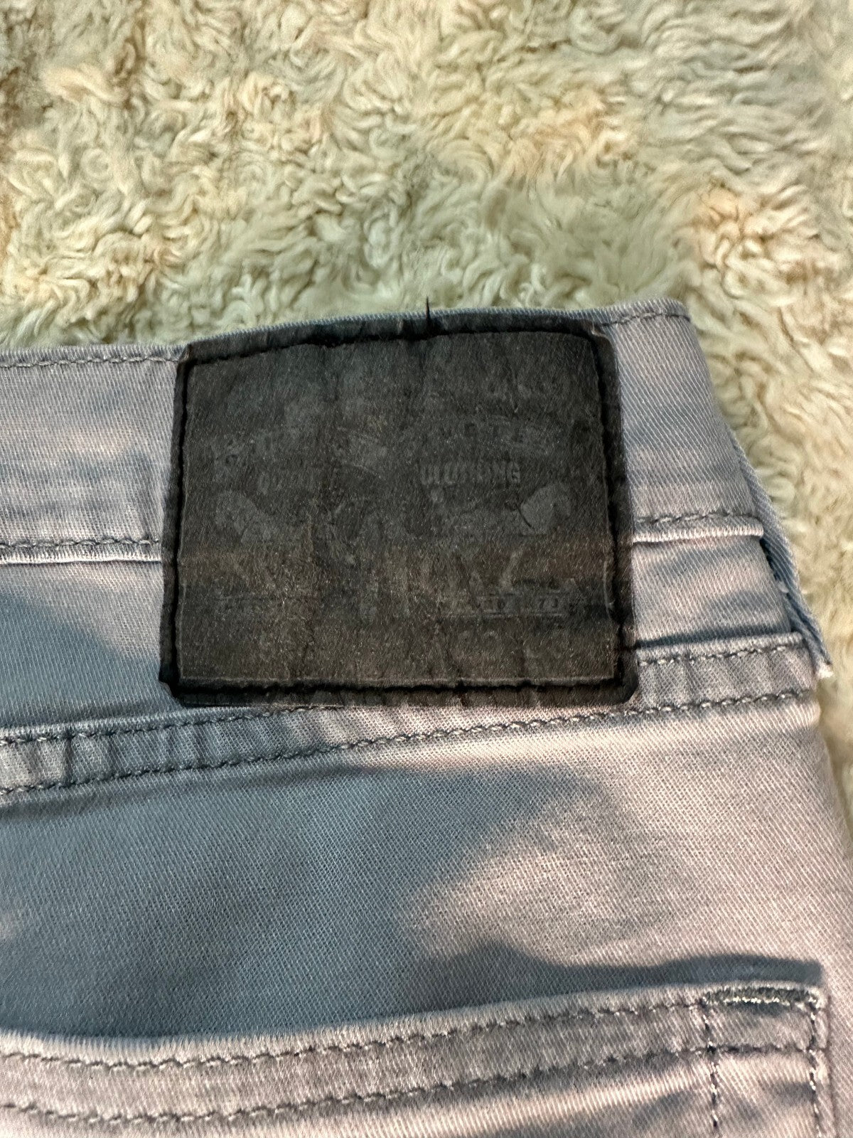 Levi's 514 Straight Fit gray mid-rise denim jeans 33x34 normcore minimalist