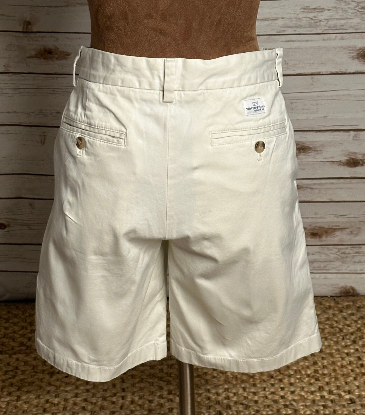 vineyard vines beige Breaker chino shorts Size 30 preppy coastal golfcore