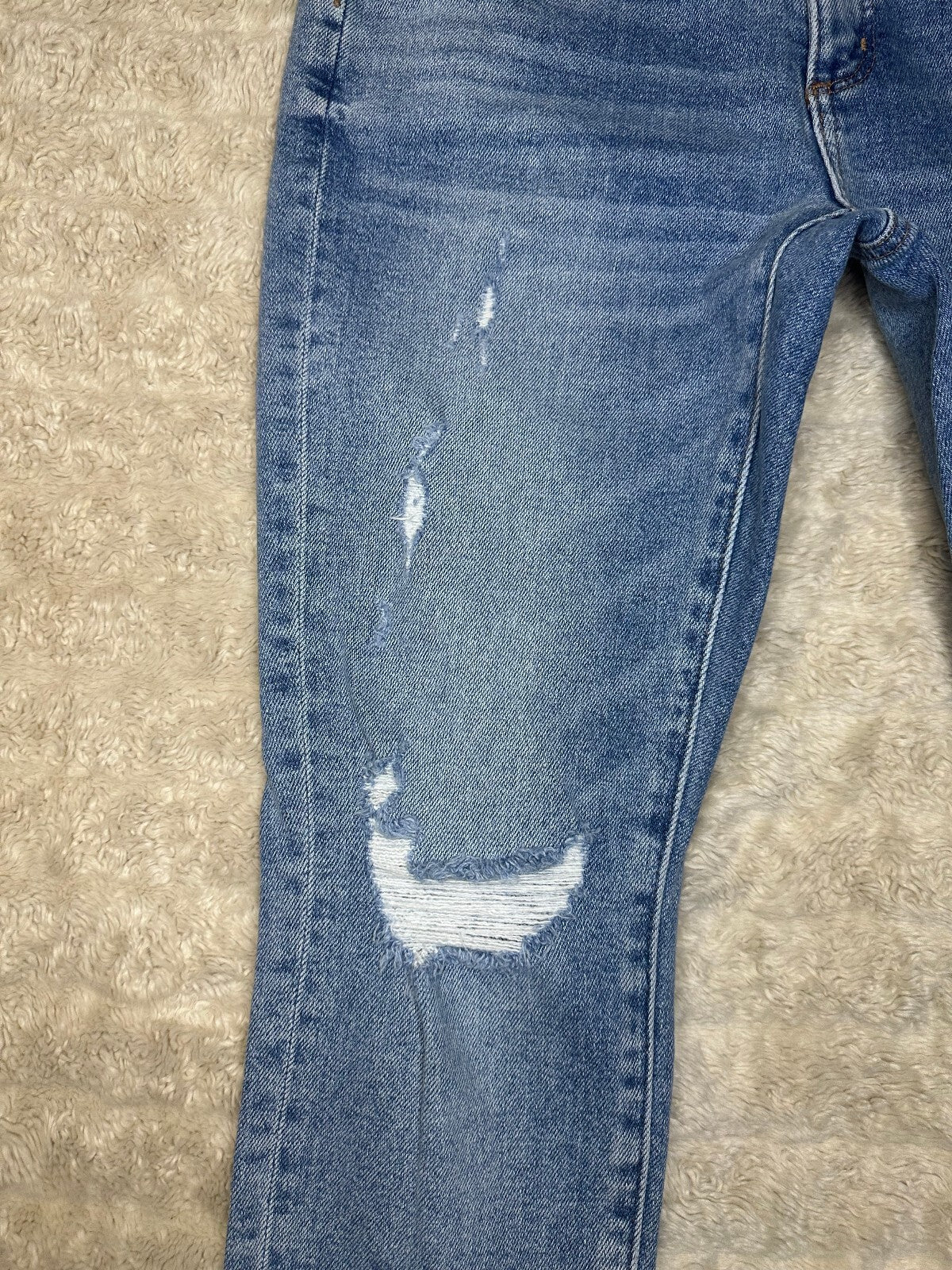 Made & Loved LOFT light wash distressed raw hem skinny stretch denim jeans 8/29
