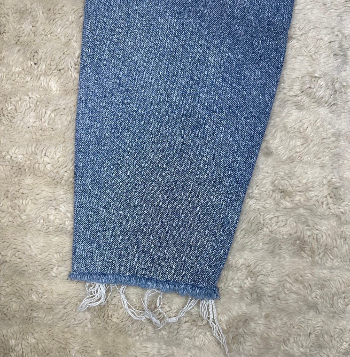 Made & Loved LOFT light wash distressed raw hem skinny stretch denim jeans 8/29