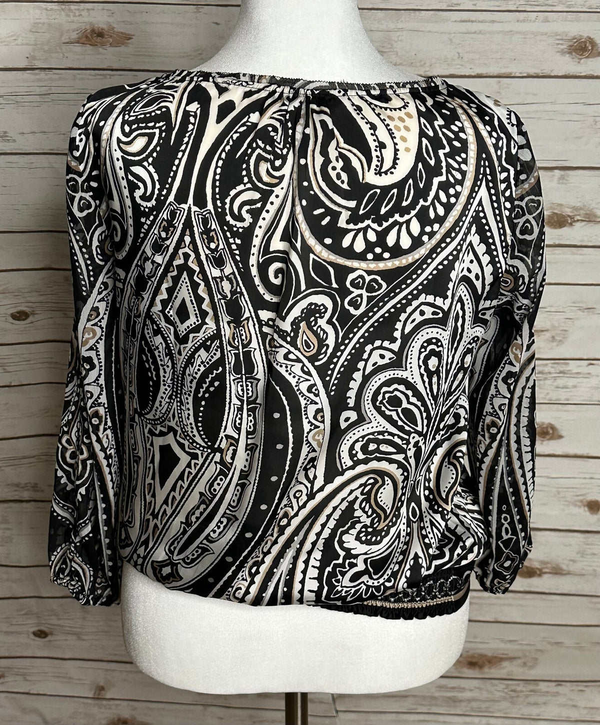 White House Black Market black white paisley long sleeve blouse 12 monochrome