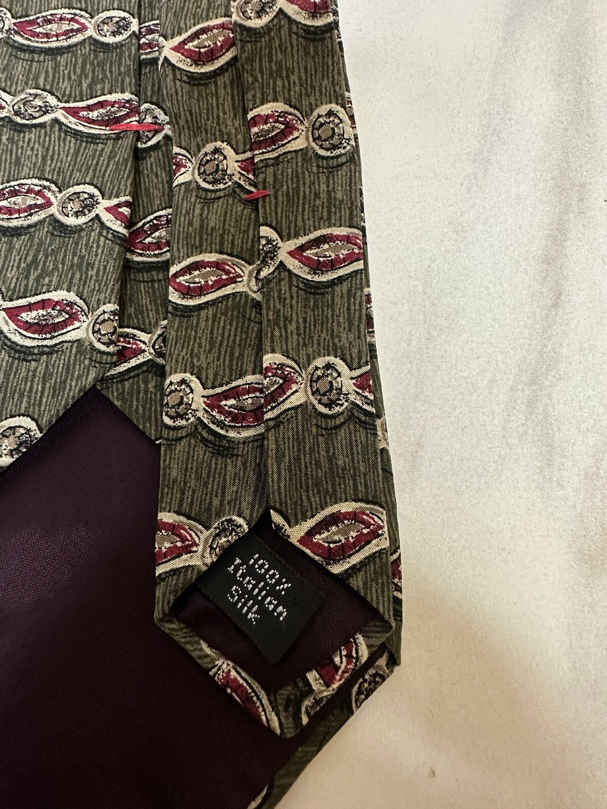 Vintage Peter Thomas by Superba olive green burgundy geometric 100% silk tie