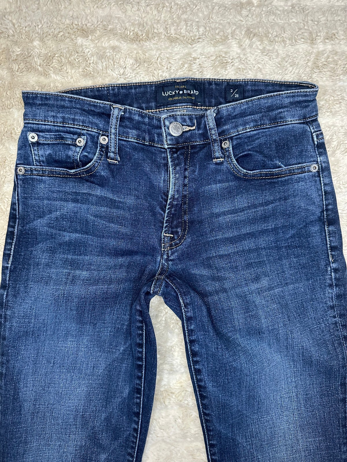 Lucky Brand Sweet Boot dark wash mid-rise bootcut stretch denim jeans Size 2/26