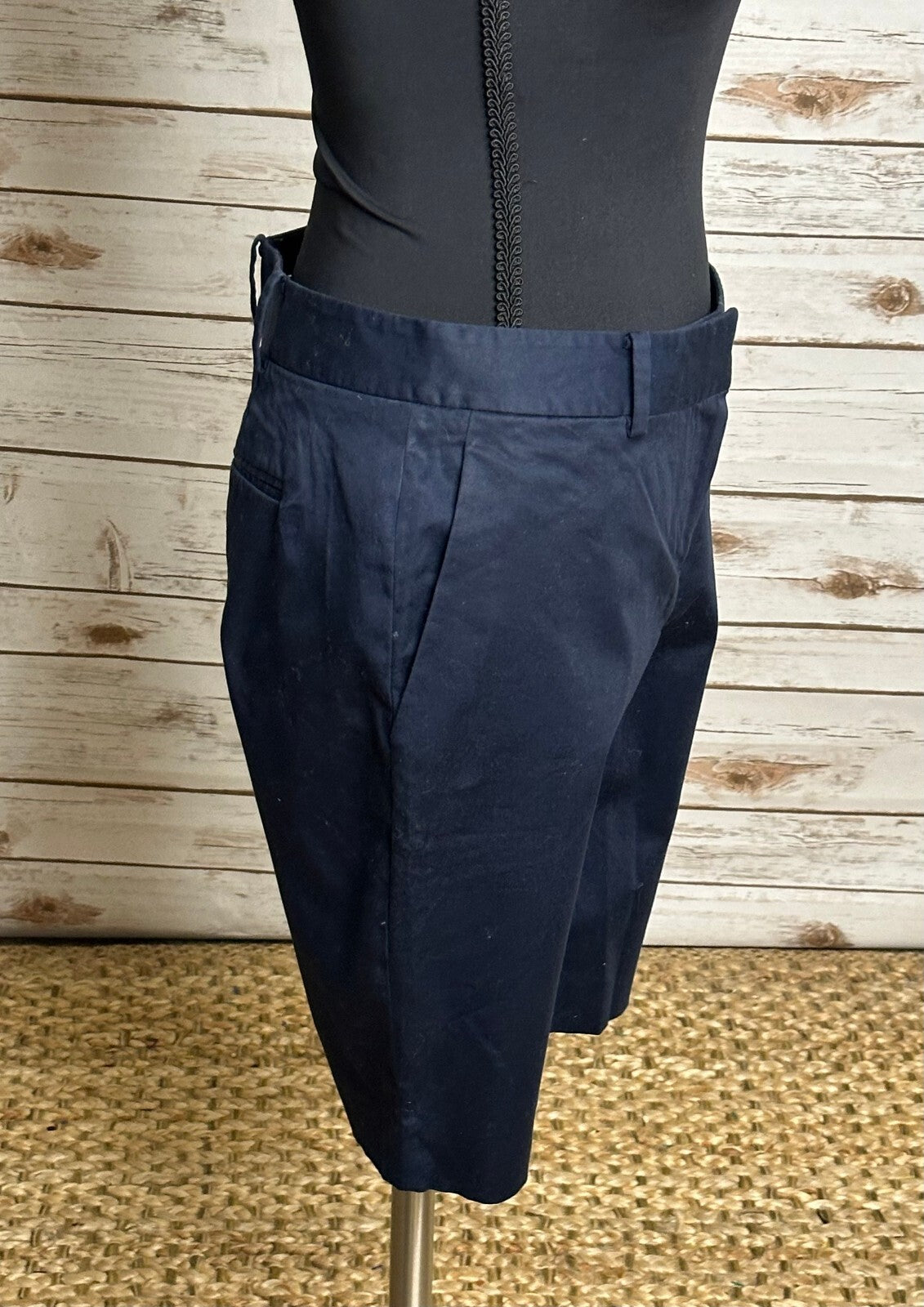 Brooks Brothers navy tailored cotton bermuda shorts 4P quiet luxury old money