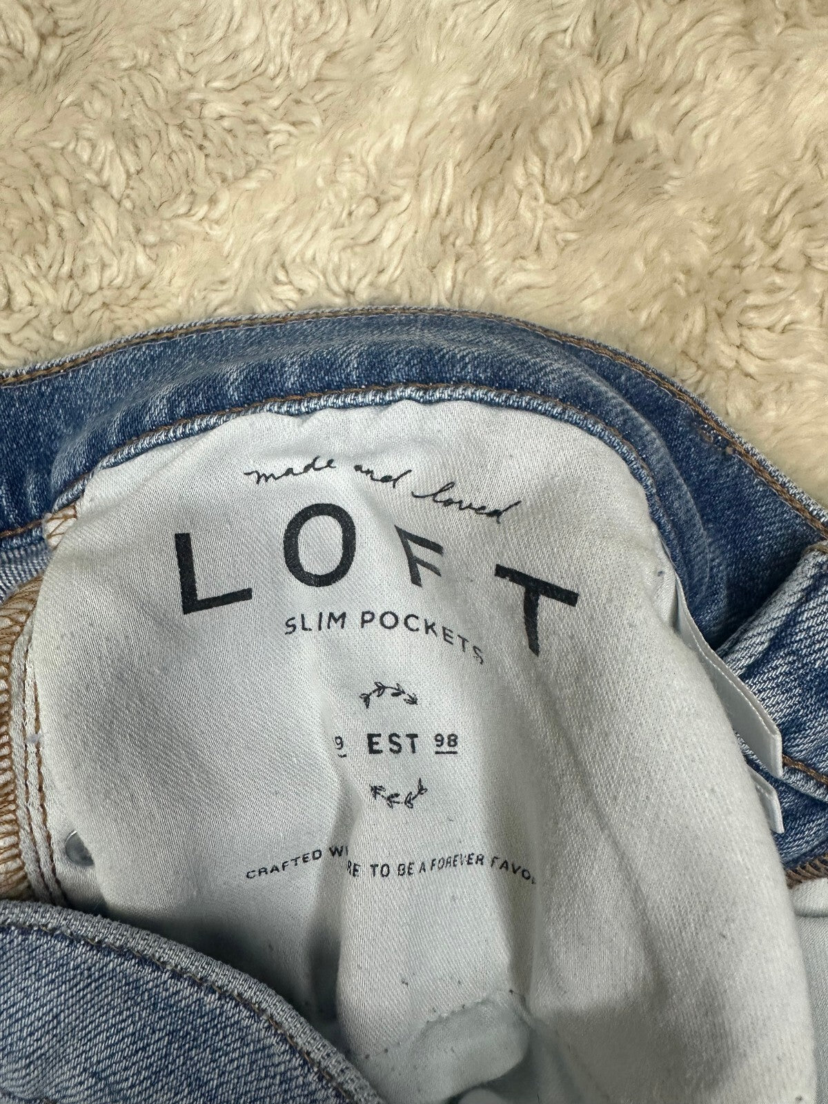 Made & Loved LOFT light wash distressed raw hem skinny stretch denim jeans 8/29