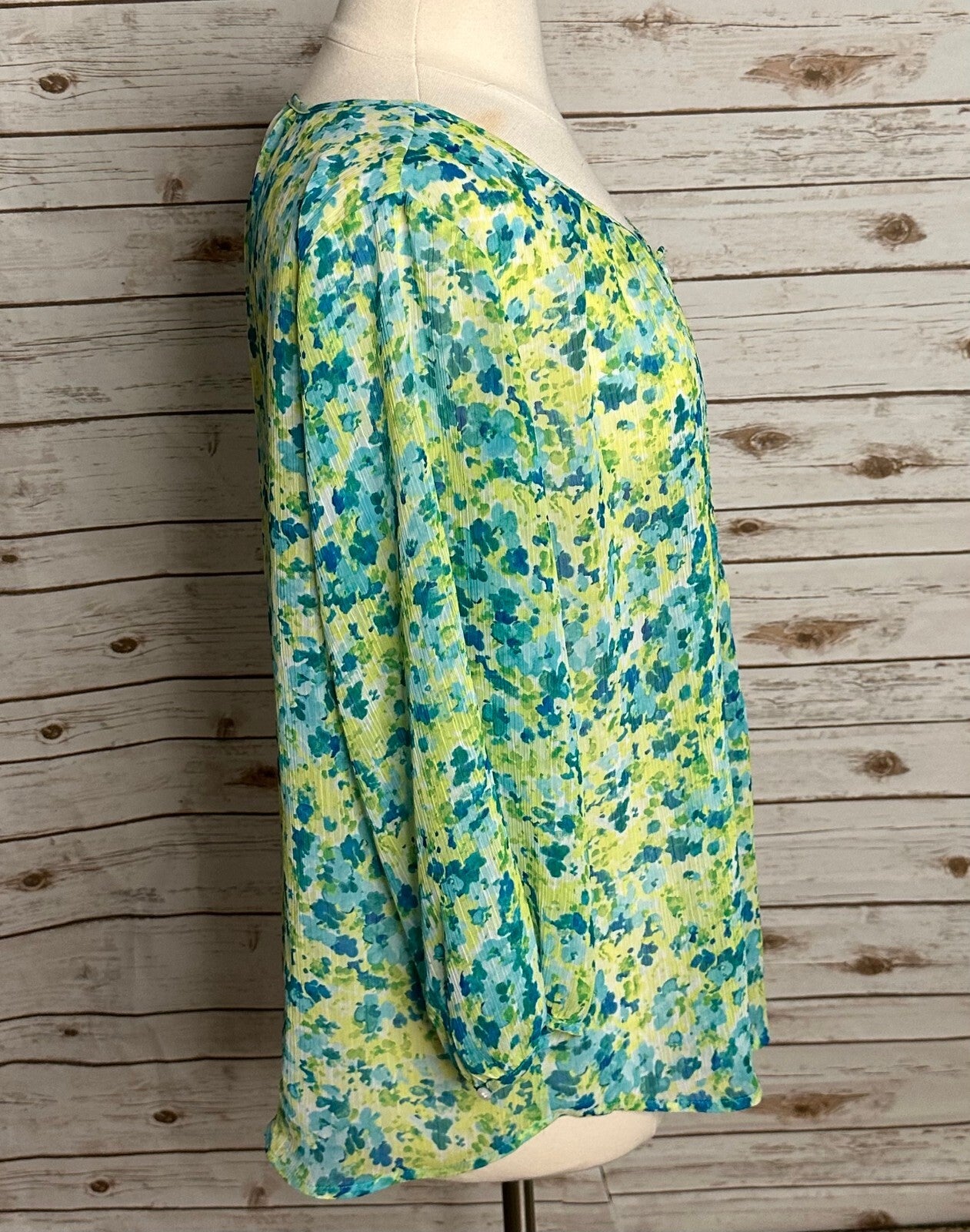 St John's Bay blue green floral 3/4 sleeve crinkle button-up peasant blouse 1X