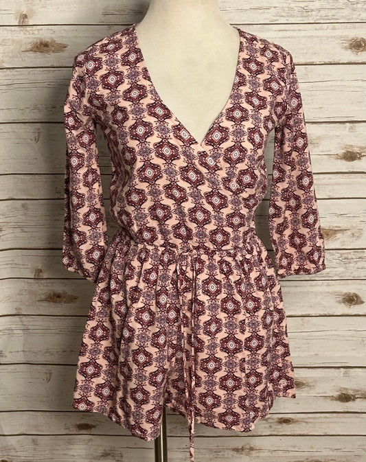 Hollister pink burgundy surplice wrap-style 3/4 length sleeve romper Medium