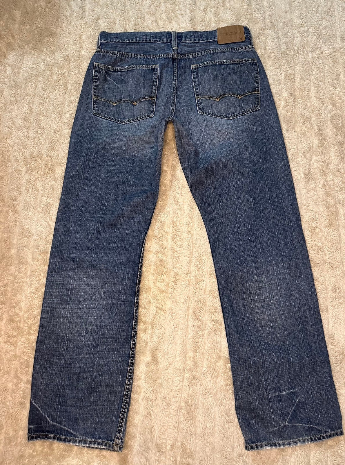 American Eagle Relaxed medium wash mid-rise denim jeans 34x34 90s Y2K Western