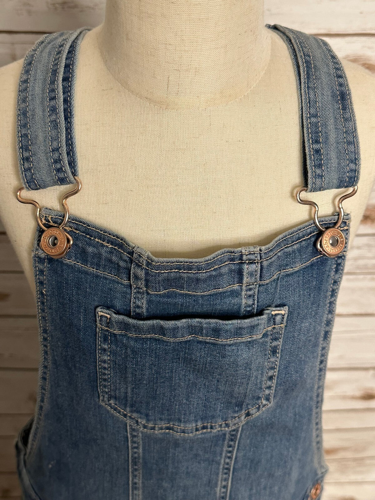 Abercrombie Kids medium wash distressed bib-style denim overalls Size 15/16
