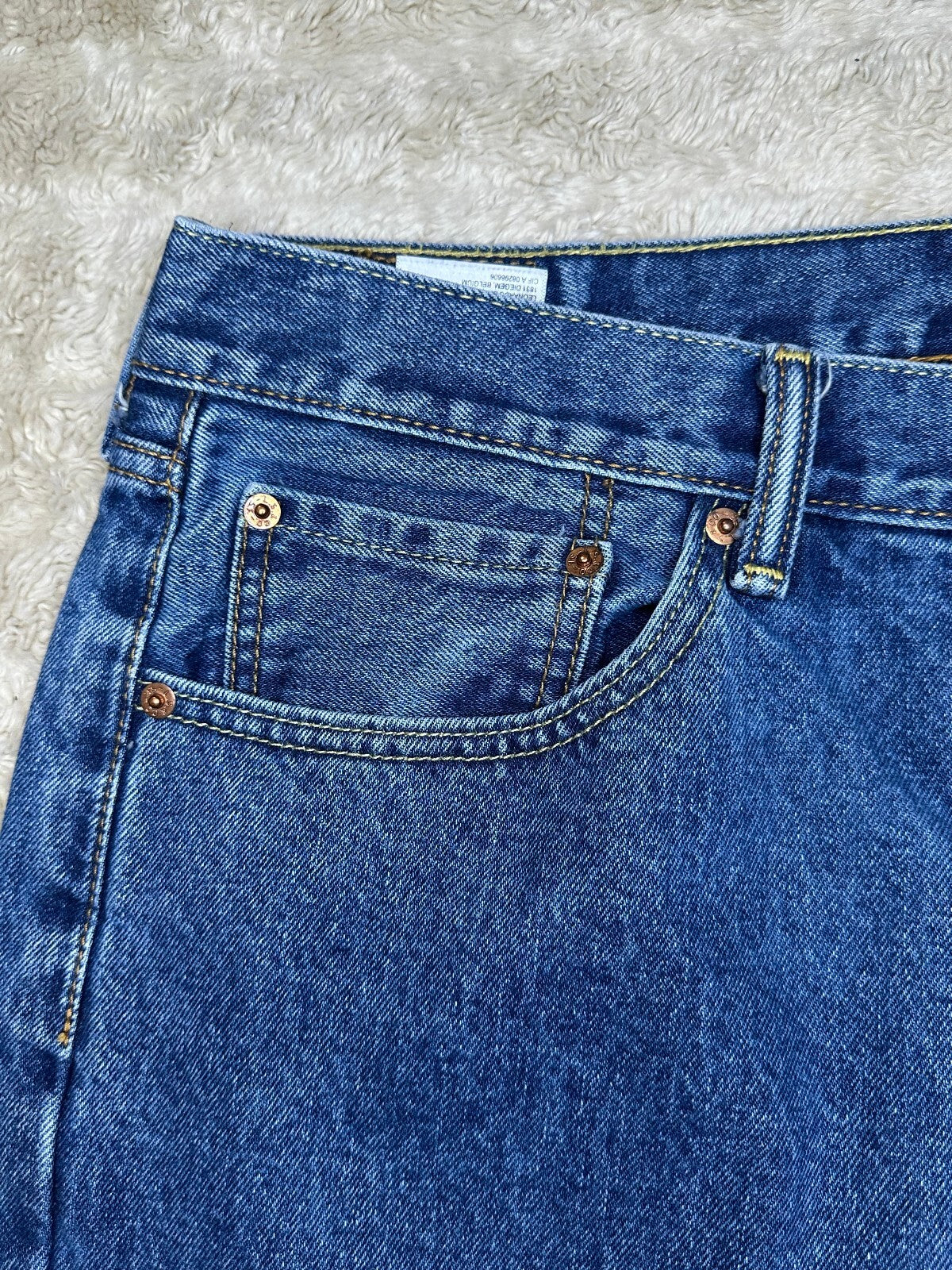 Levi's 505 Regular Fit medium wash straight leg denim jeans 36x32 classic