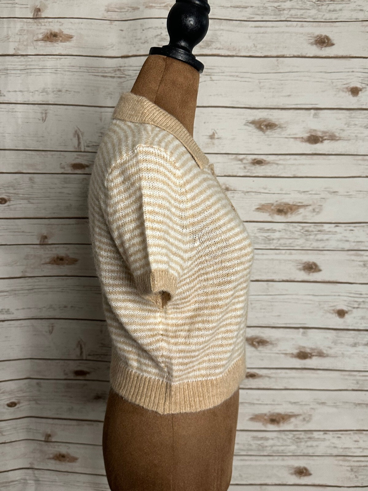 American Eagle tan cream striped short sleeve button-front cardigan sweater Medium