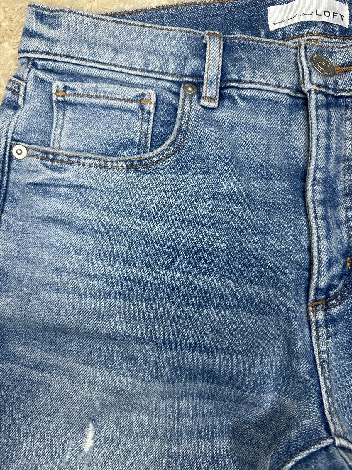 Made & Loved LOFT light wash distressed raw hem skinny stretch denim jeans 8/29