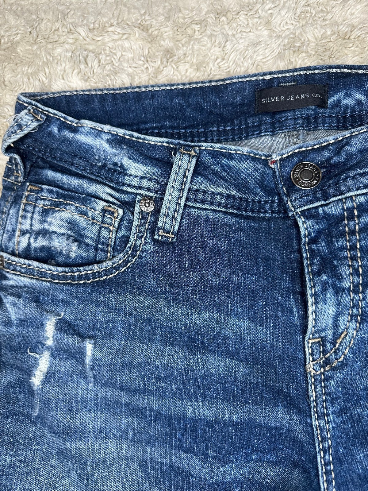 Silver Jeans Co Girlfriend medium wash distressed stretch denim jeans 29x29