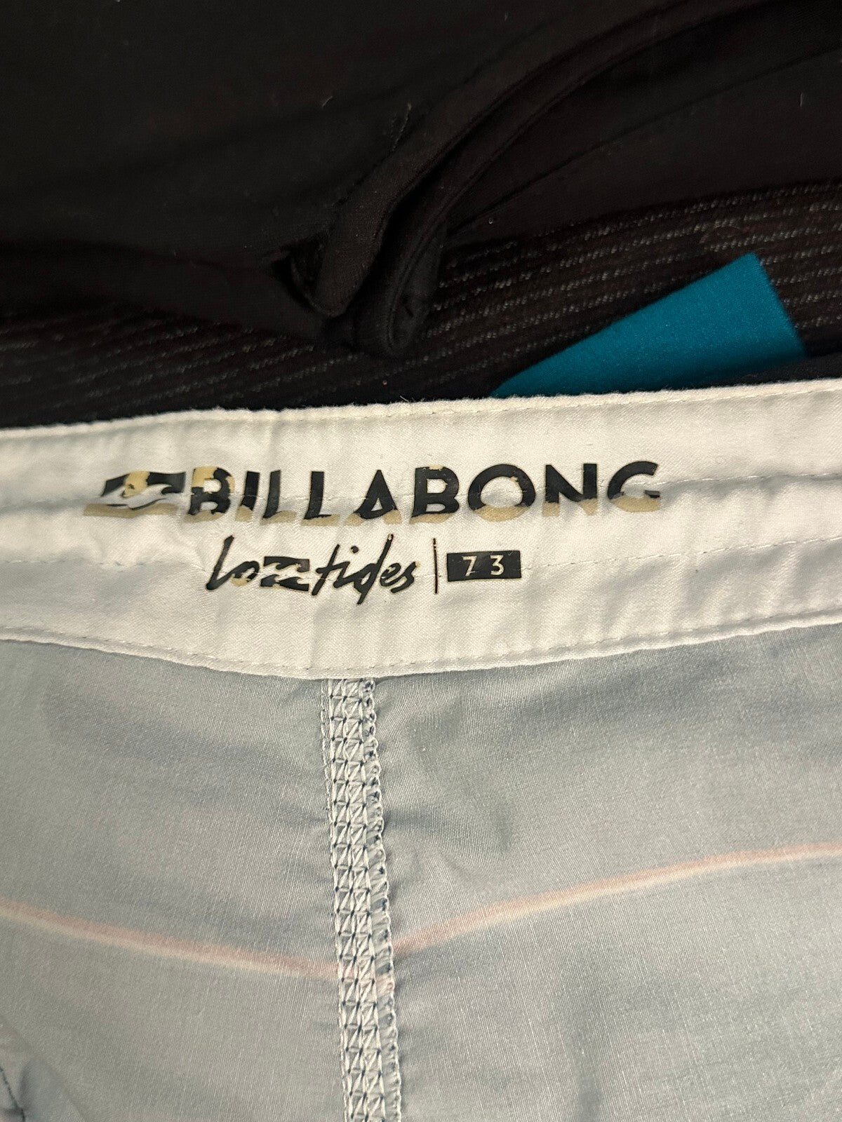 Billabong Recycler Lo Tides grey slate blue striped surfer boardshorts Size 33